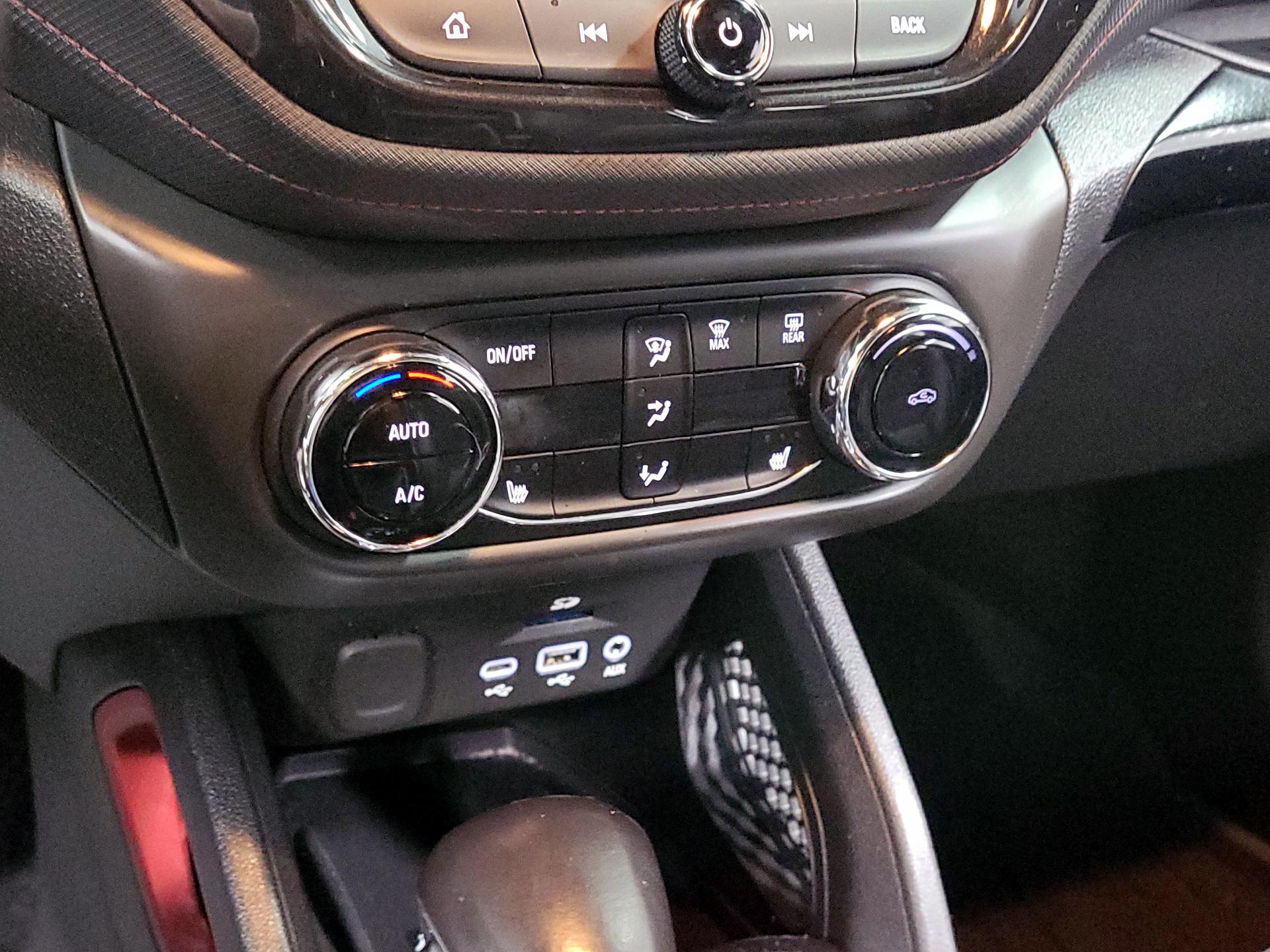 Thumbnail: 2021 Chevrolet TrailBlazer - 16
