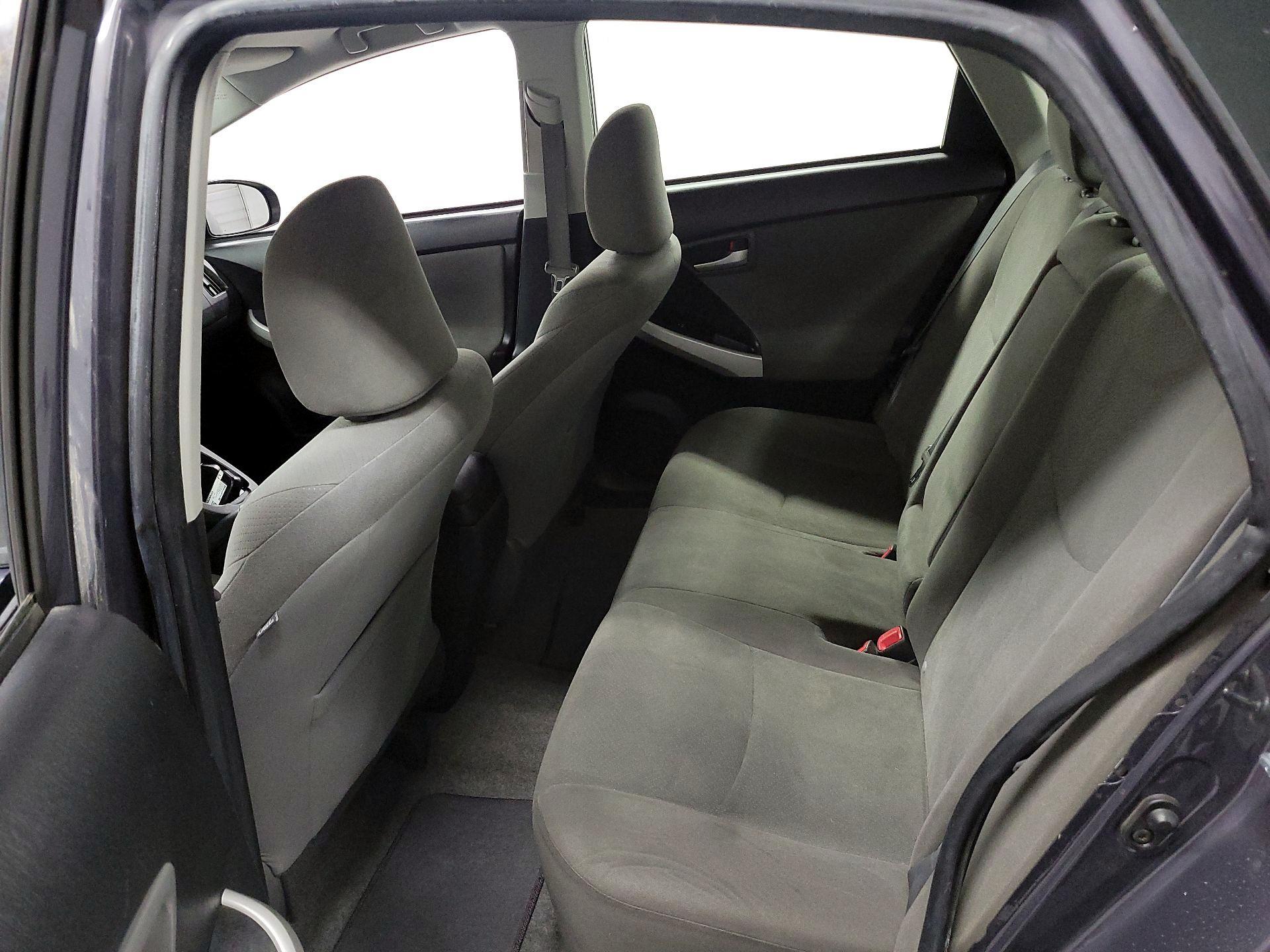 Thumbnail: 2014 Toyota Prius - 17
