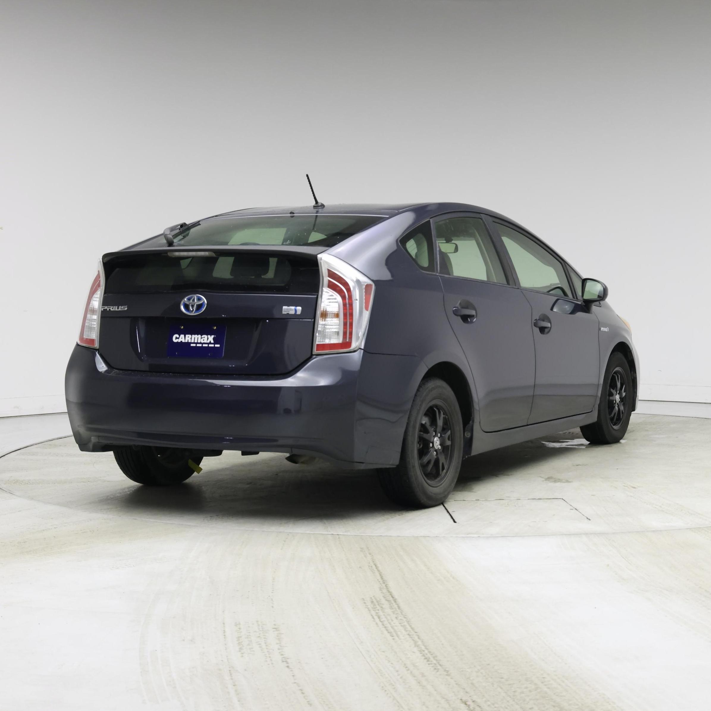 Thumbnail: 2014 Toyota Prius - 8