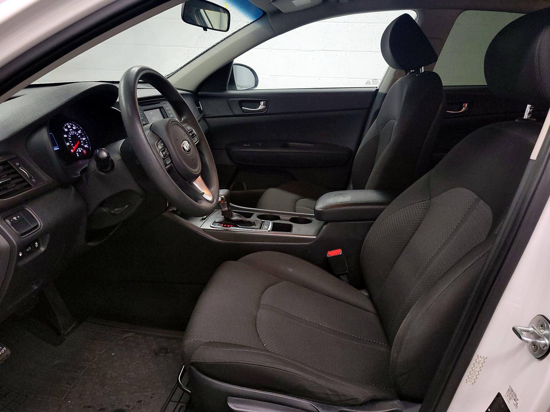 Thumbnail: 2016 Kia Optima - 11