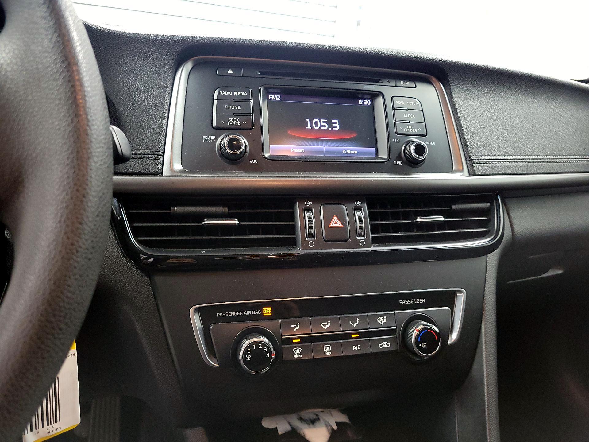 Thumbnail: 2016 Kia Optima - 15