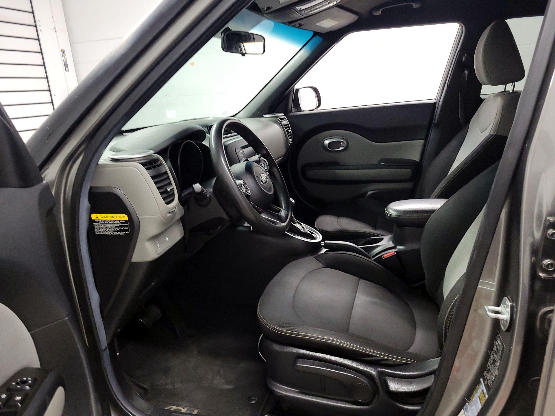 Thumbnail: 2014 Kia Soul - 11