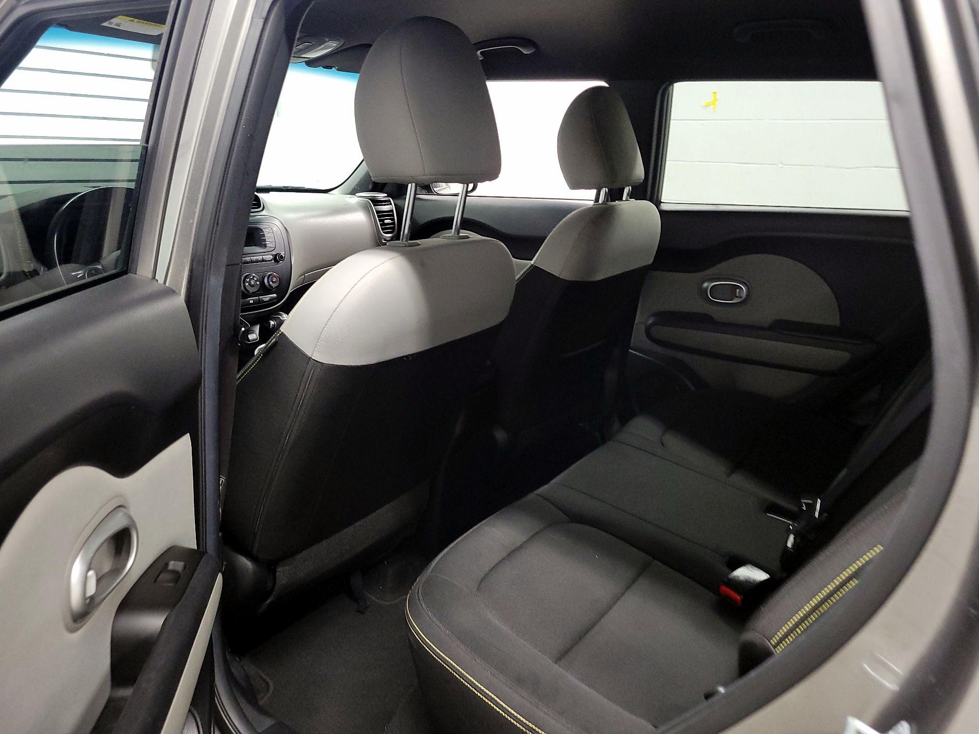 Thumbnail: 2014 Kia Soul - 18