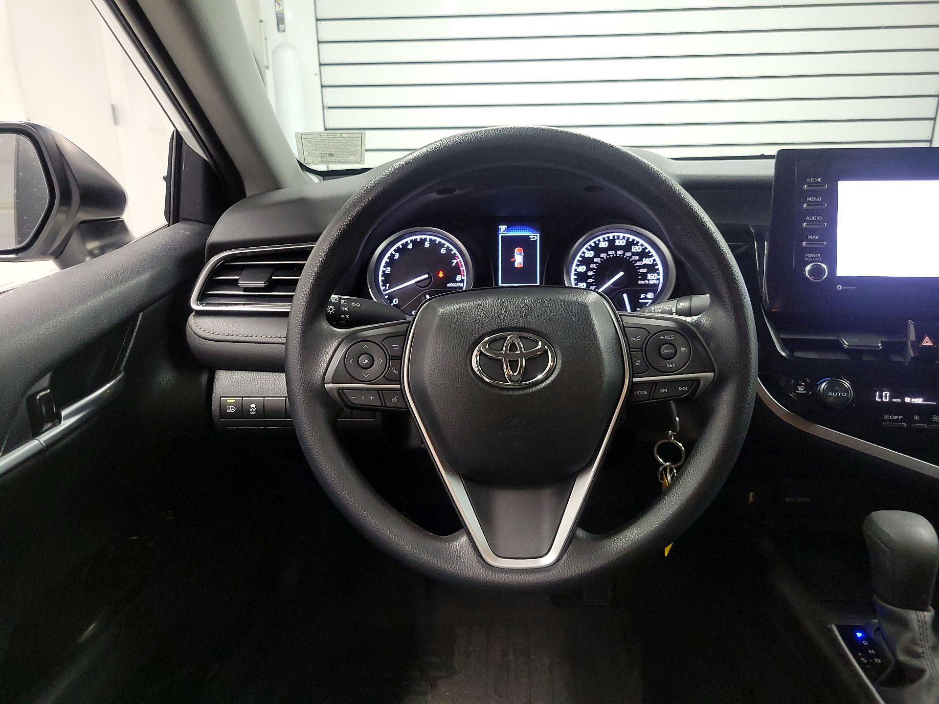 Thumbnail: 2022 Toyota Camry - 10