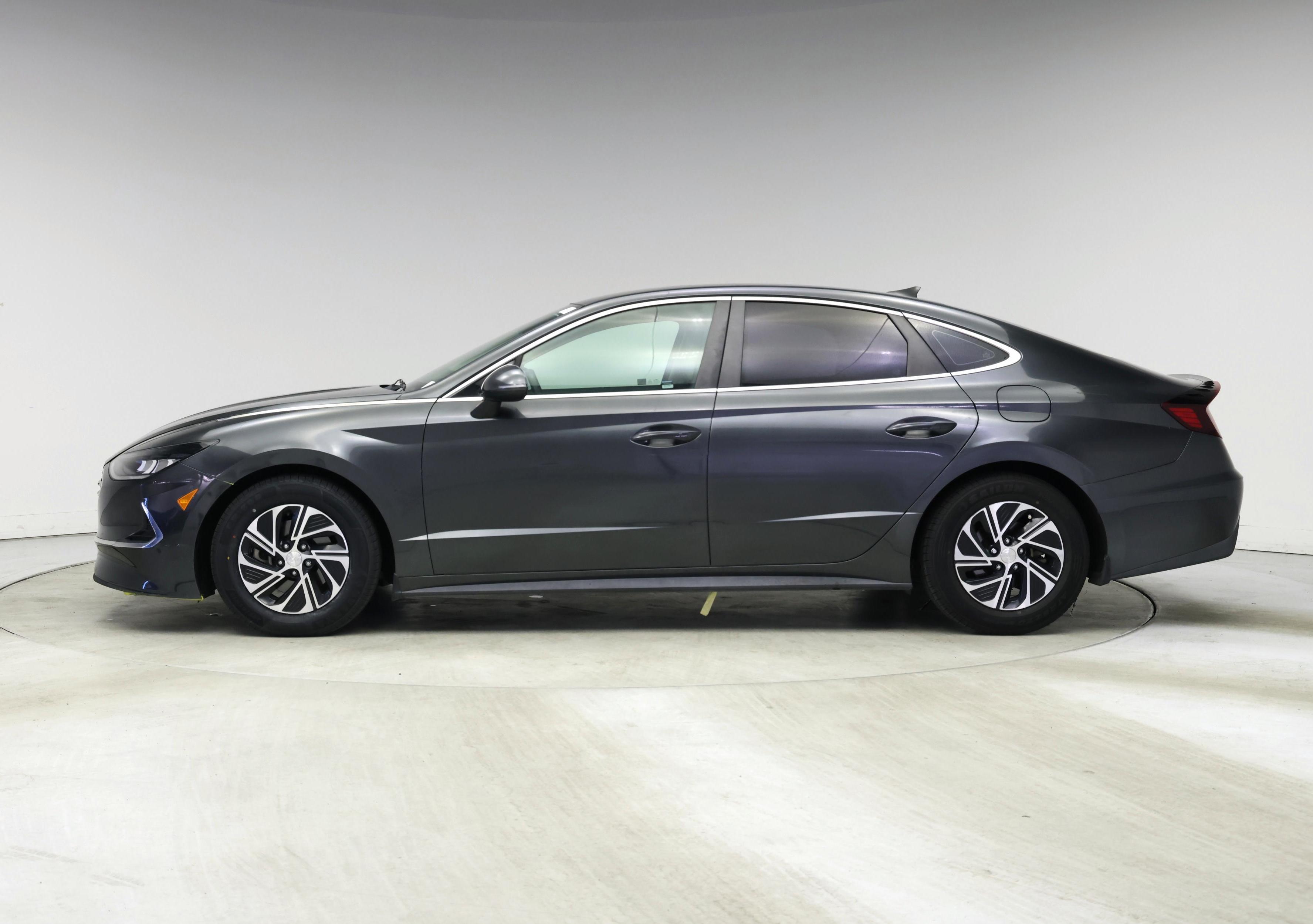 Thumbnail: 2021 Hyundai Sonata - 3