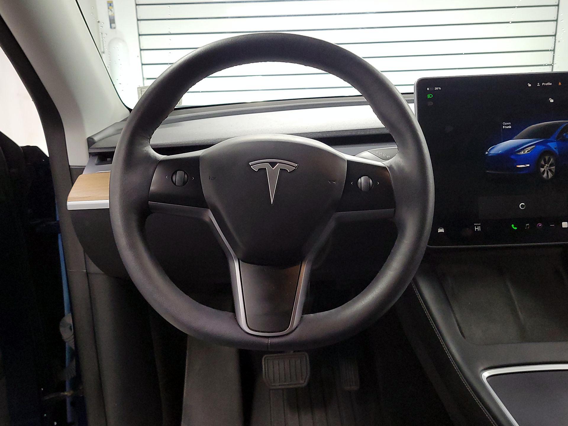 Thumbnail: 2023 Tesla Model Y - 10