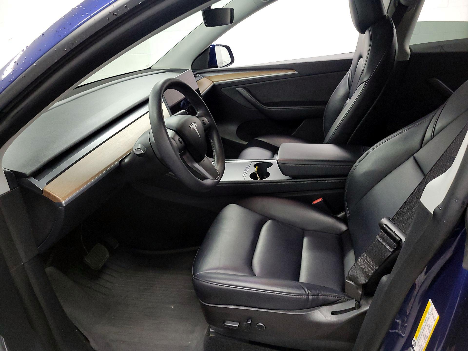 Thumbnail: 2023 Tesla Model Y - 11