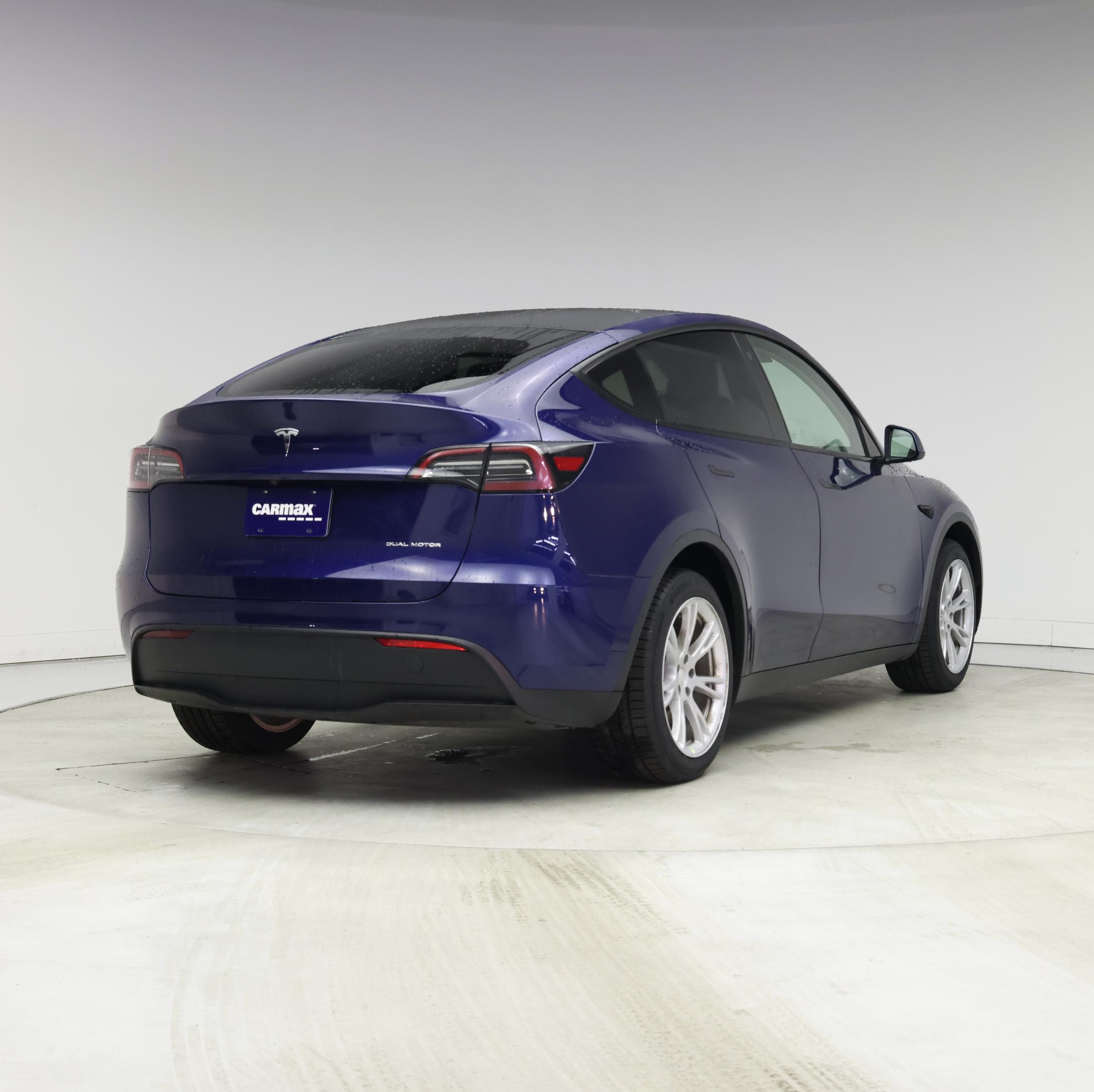 Thumbnail: 2023 Tesla Model Y - 8