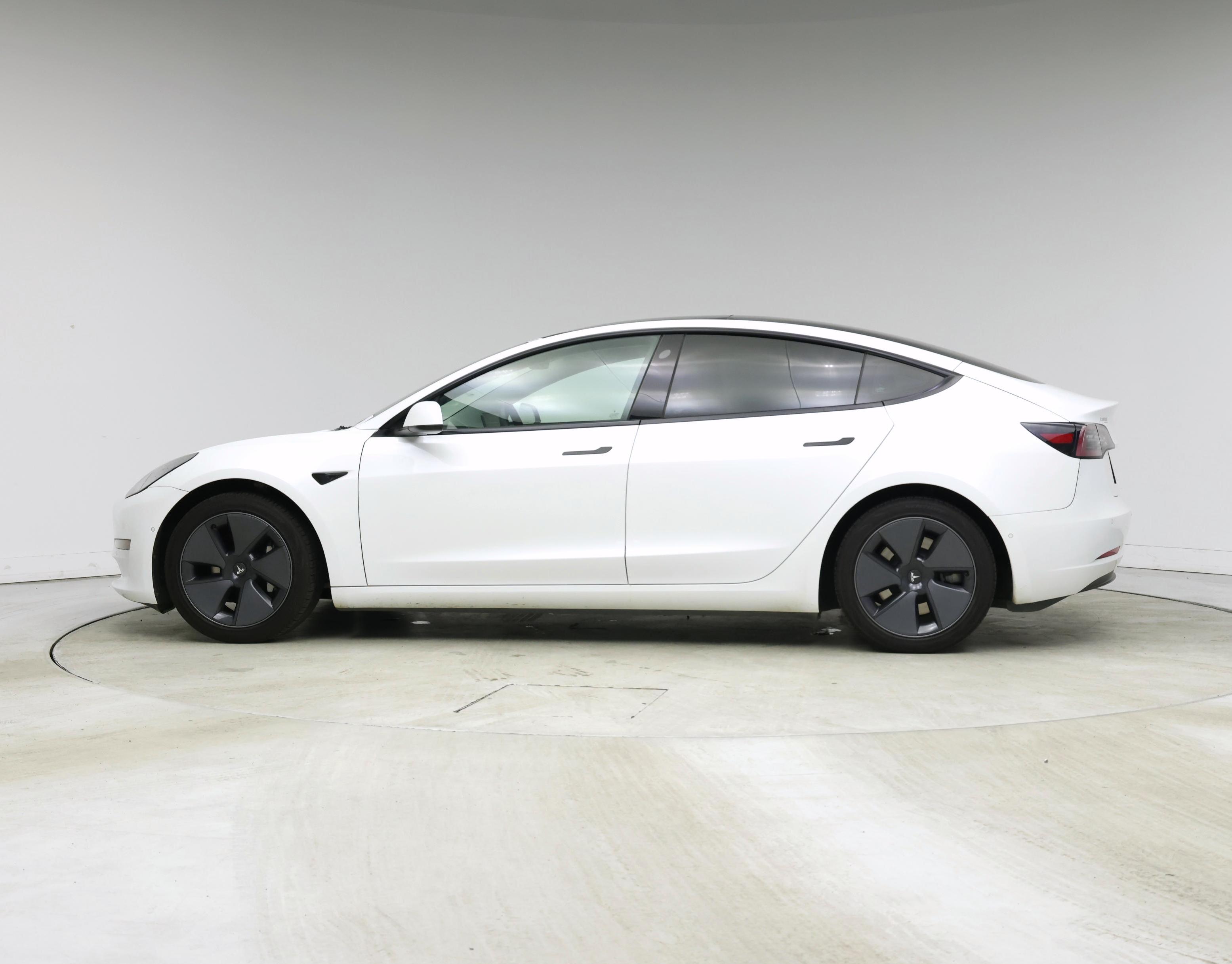 Thumbnail: 2022 Tesla Model 3 - 3