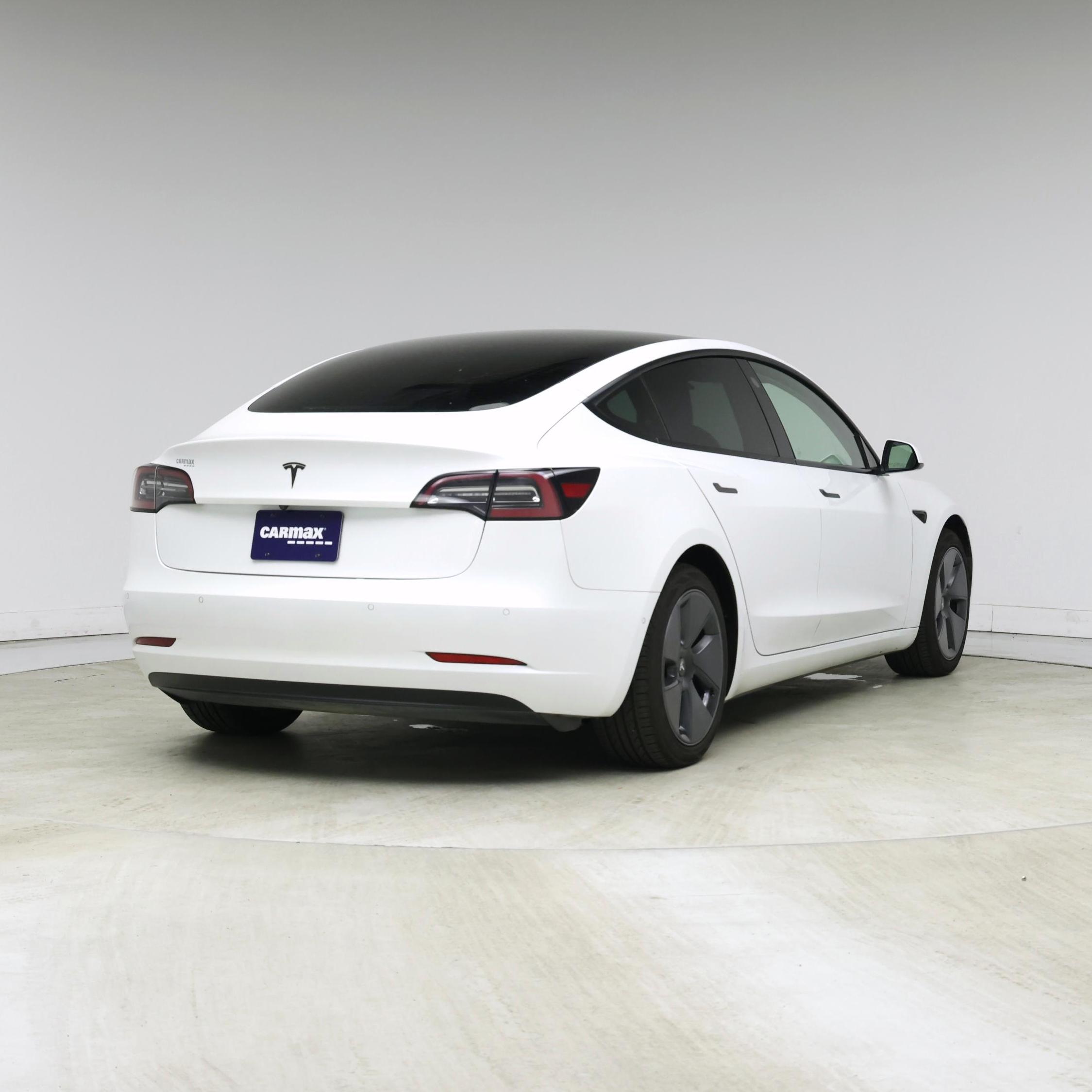 Thumbnail: 2022 Tesla Model 3 - 8