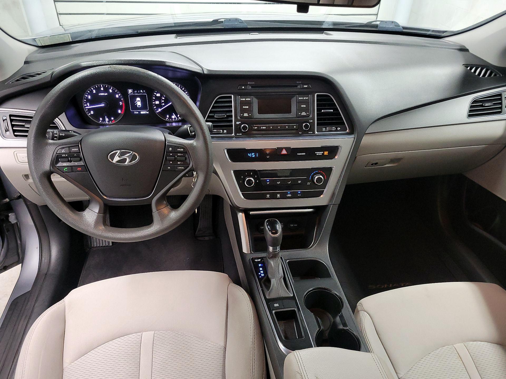 Thumbnail: 2015 Hyundai Sonata - 9