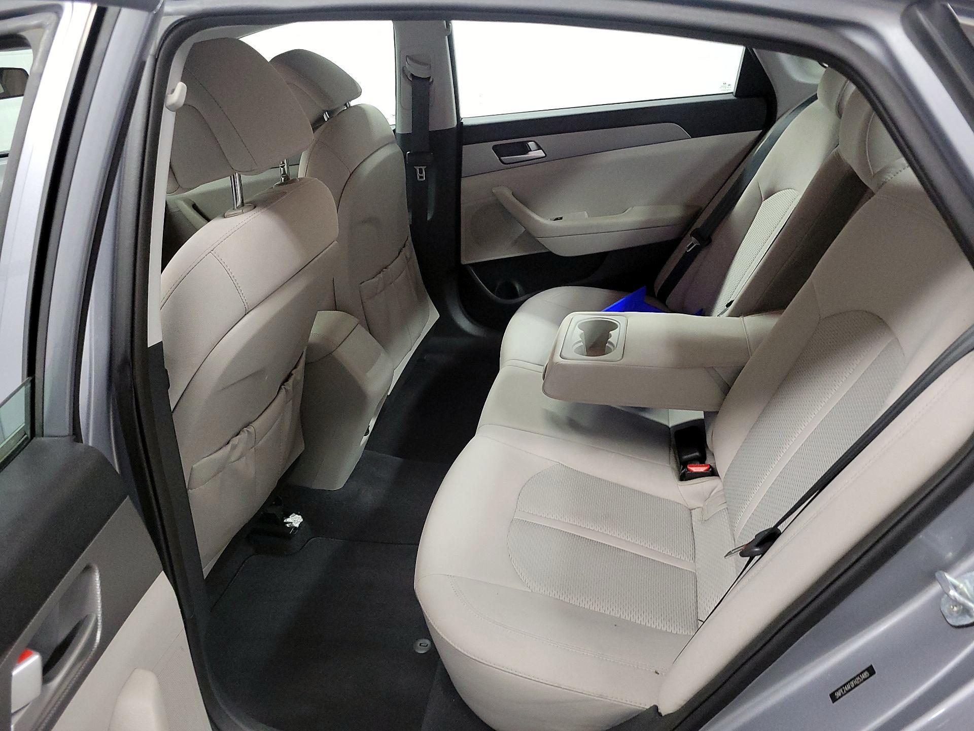 Thumbnail: 2015 Hyundai Sonata - 17