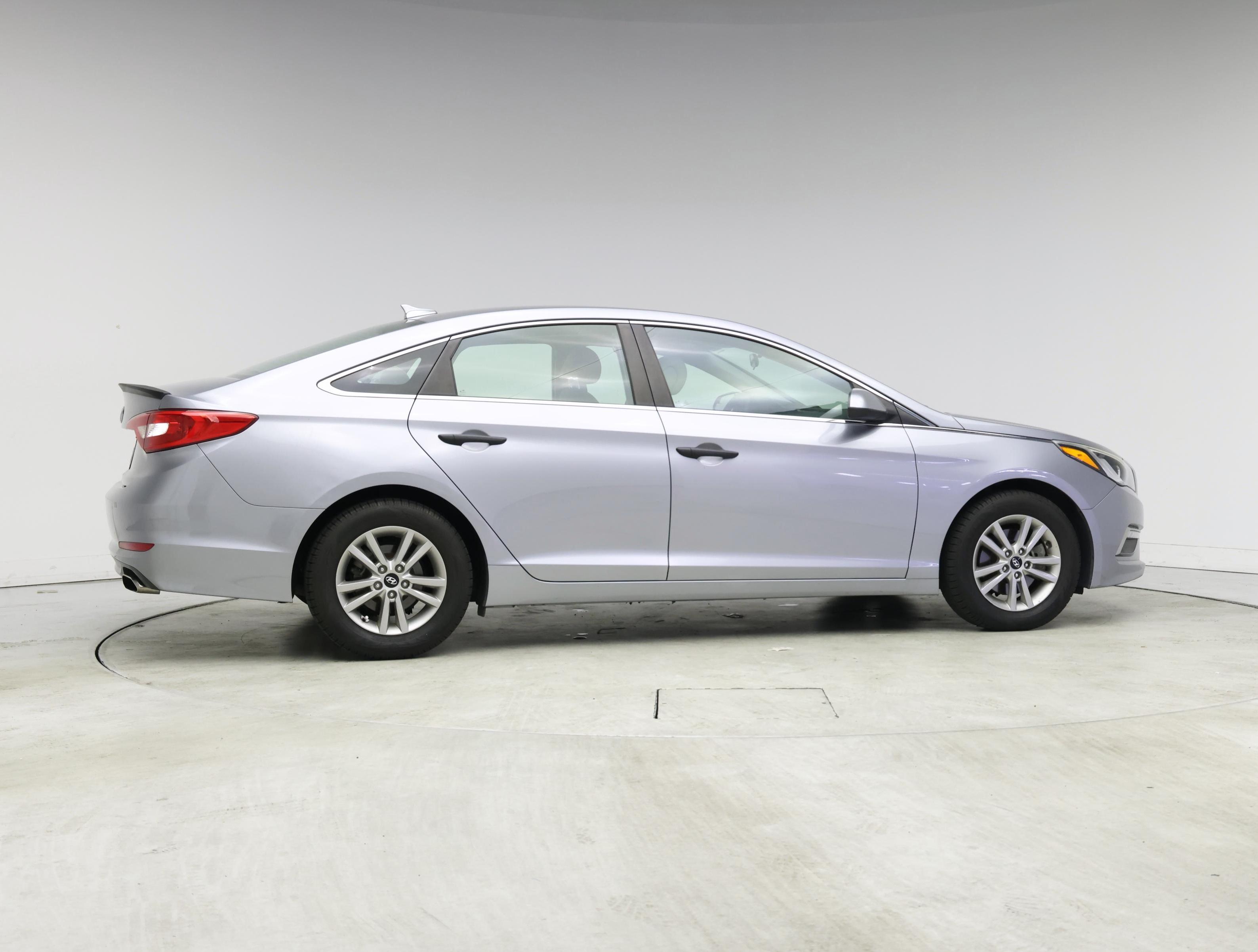Thumbnail: 2015 Hyundai Sonata - 7