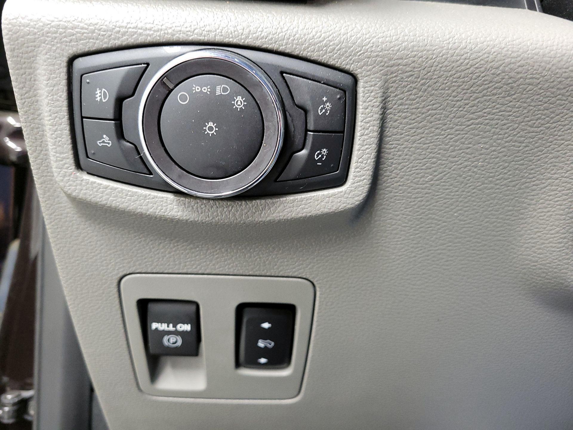 Thumbnail: 2018 Ford F-150 - 13