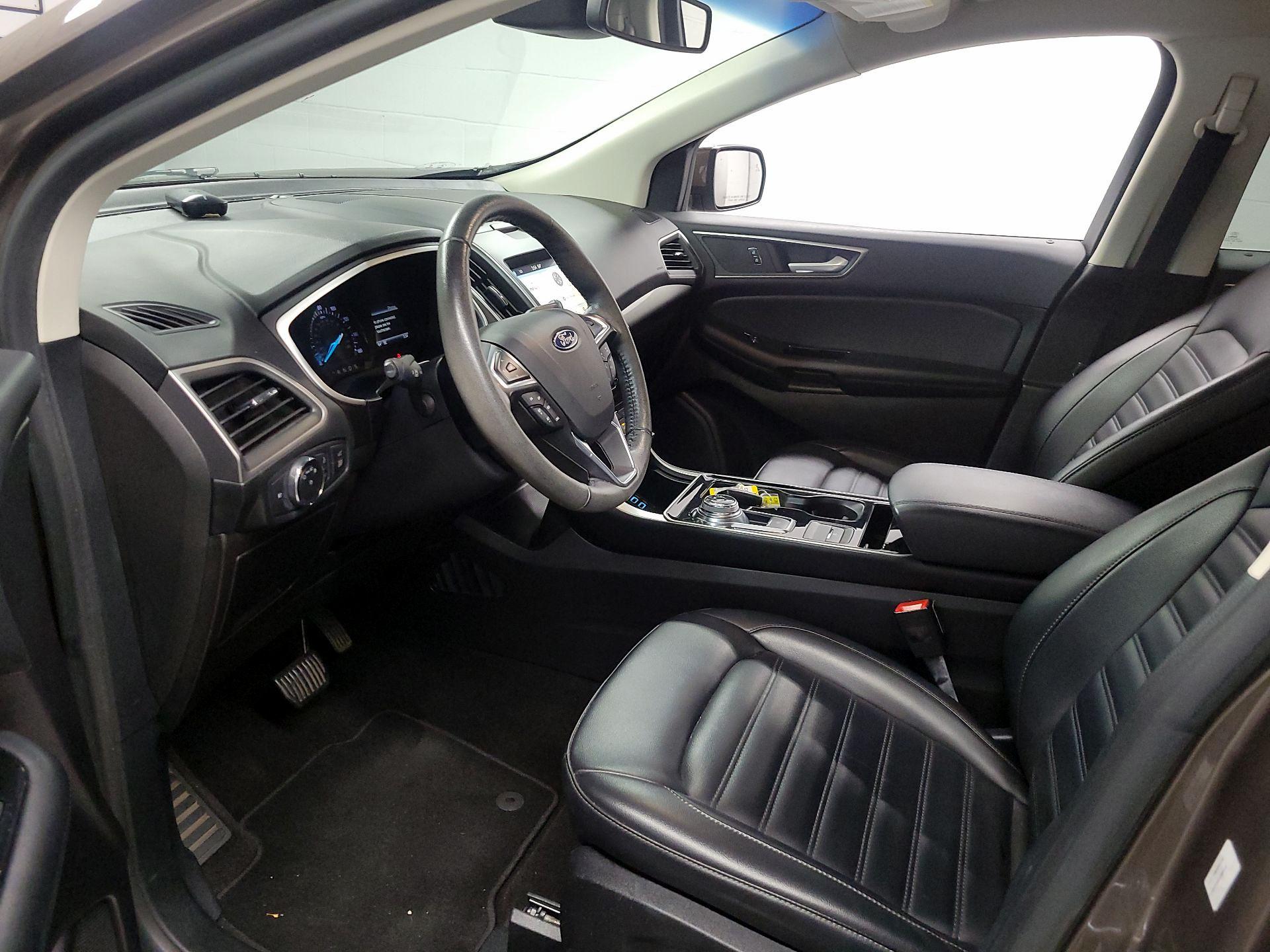 Thumbnail: 2019 Ford Edge - 11