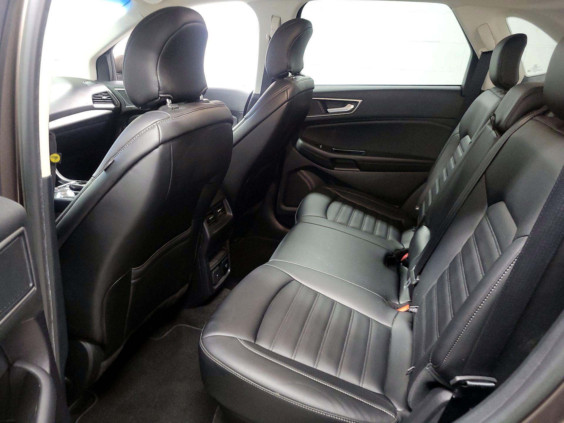 Thumbnail: 2019 Ford Edge - 17