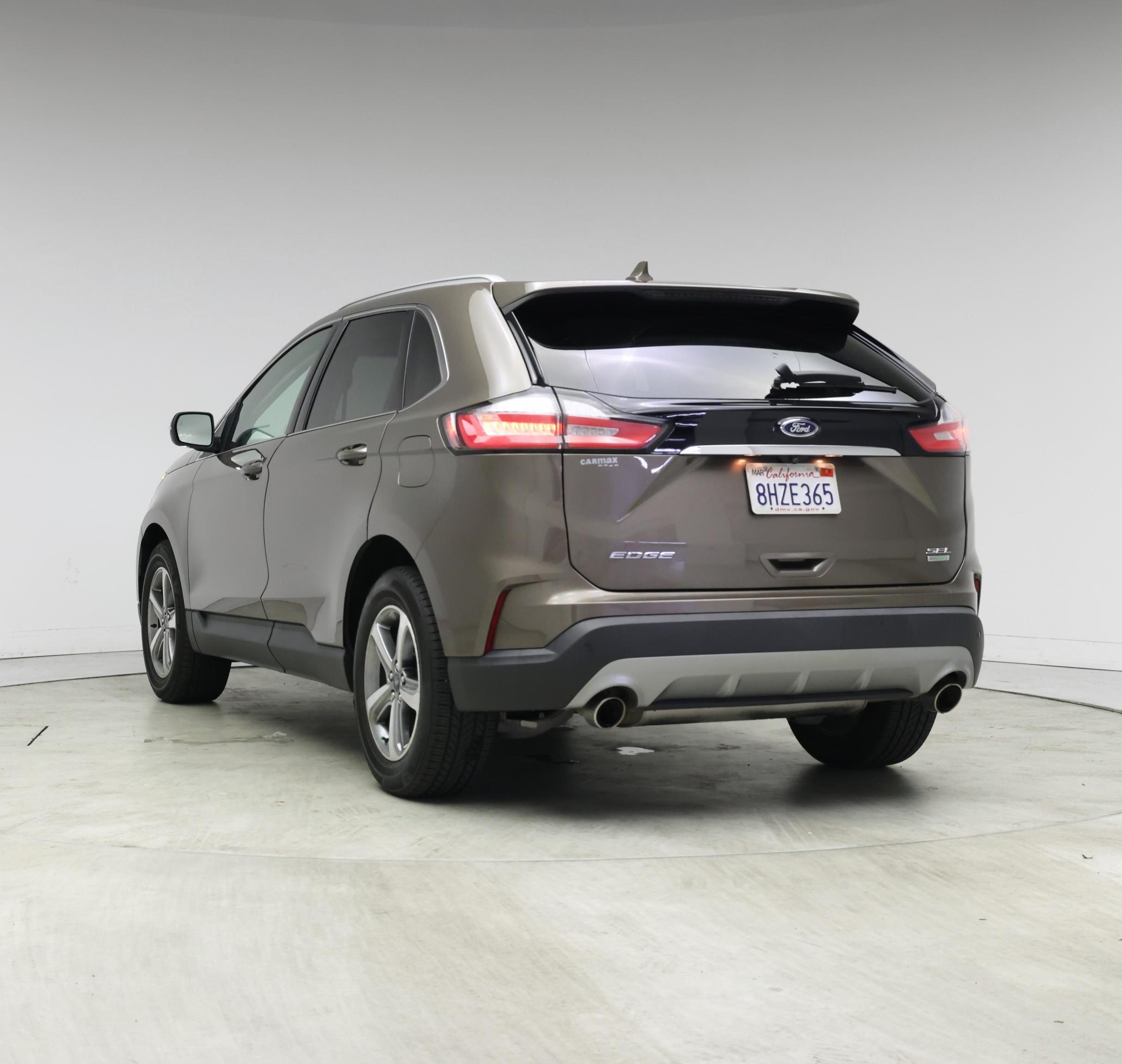 Thumbnail: 2019 Ford Edge - 2