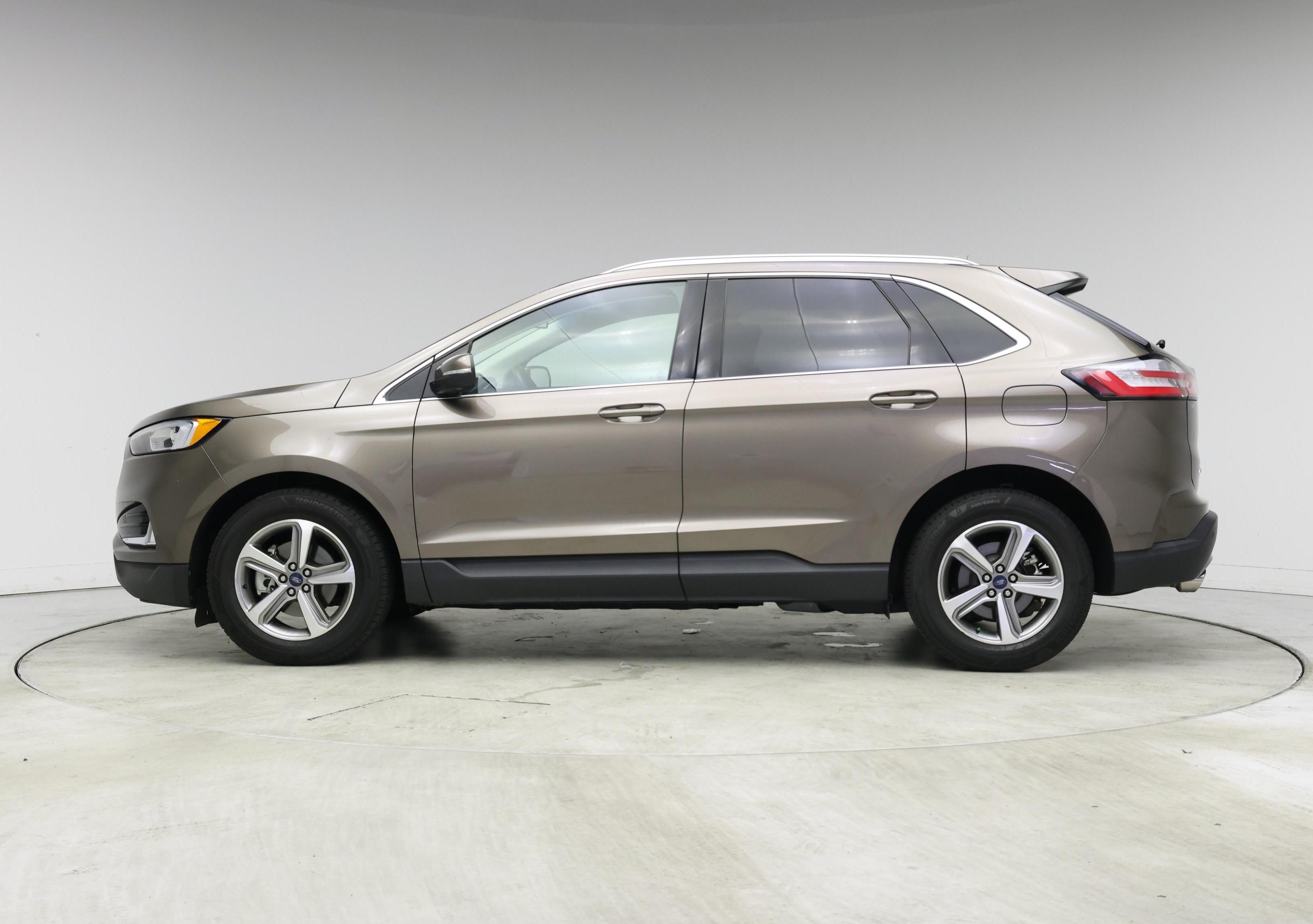 Thumbnail: 2019 Ford Edge - 3