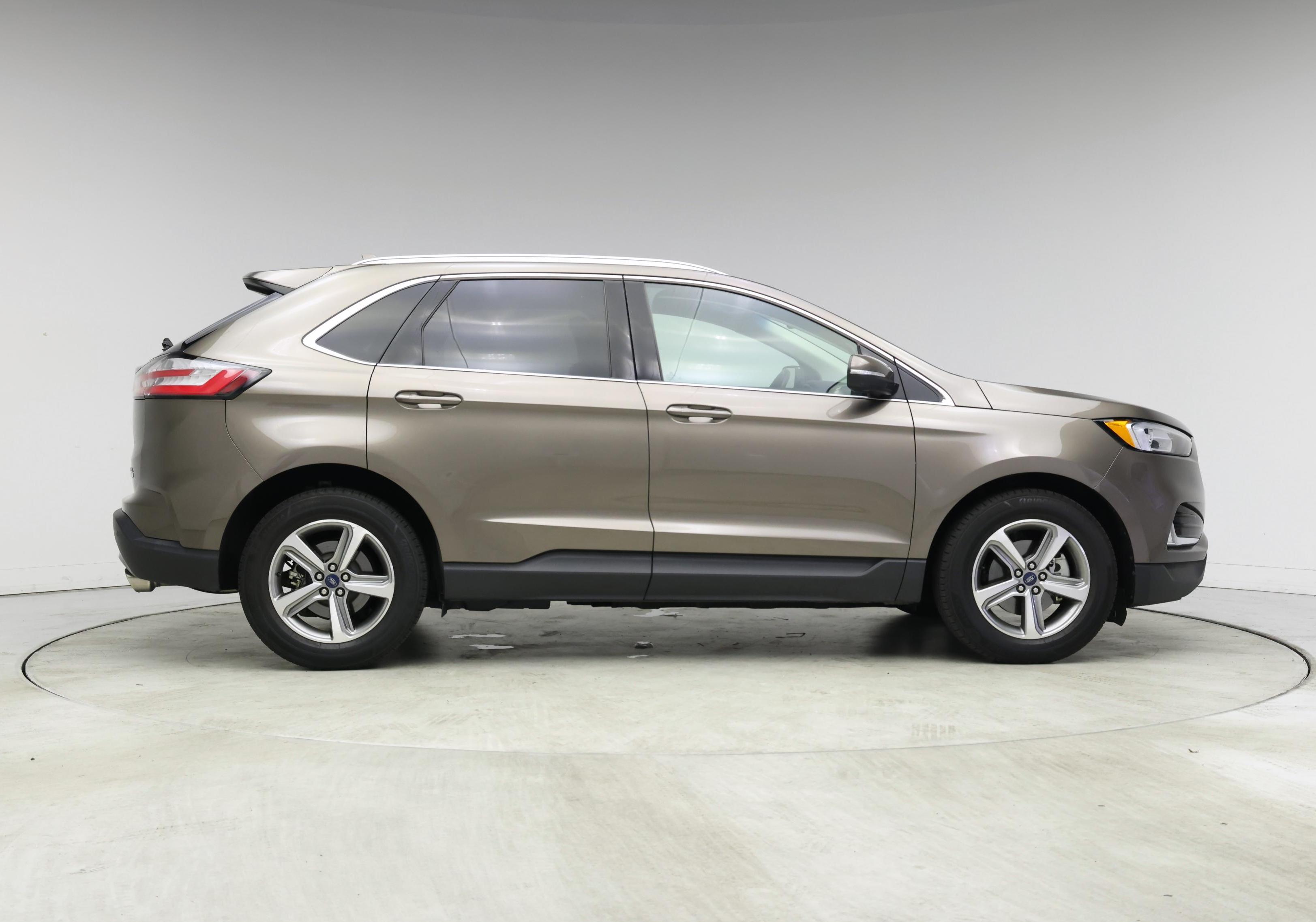 Thumbnail: 2019 Ford Edge - 7