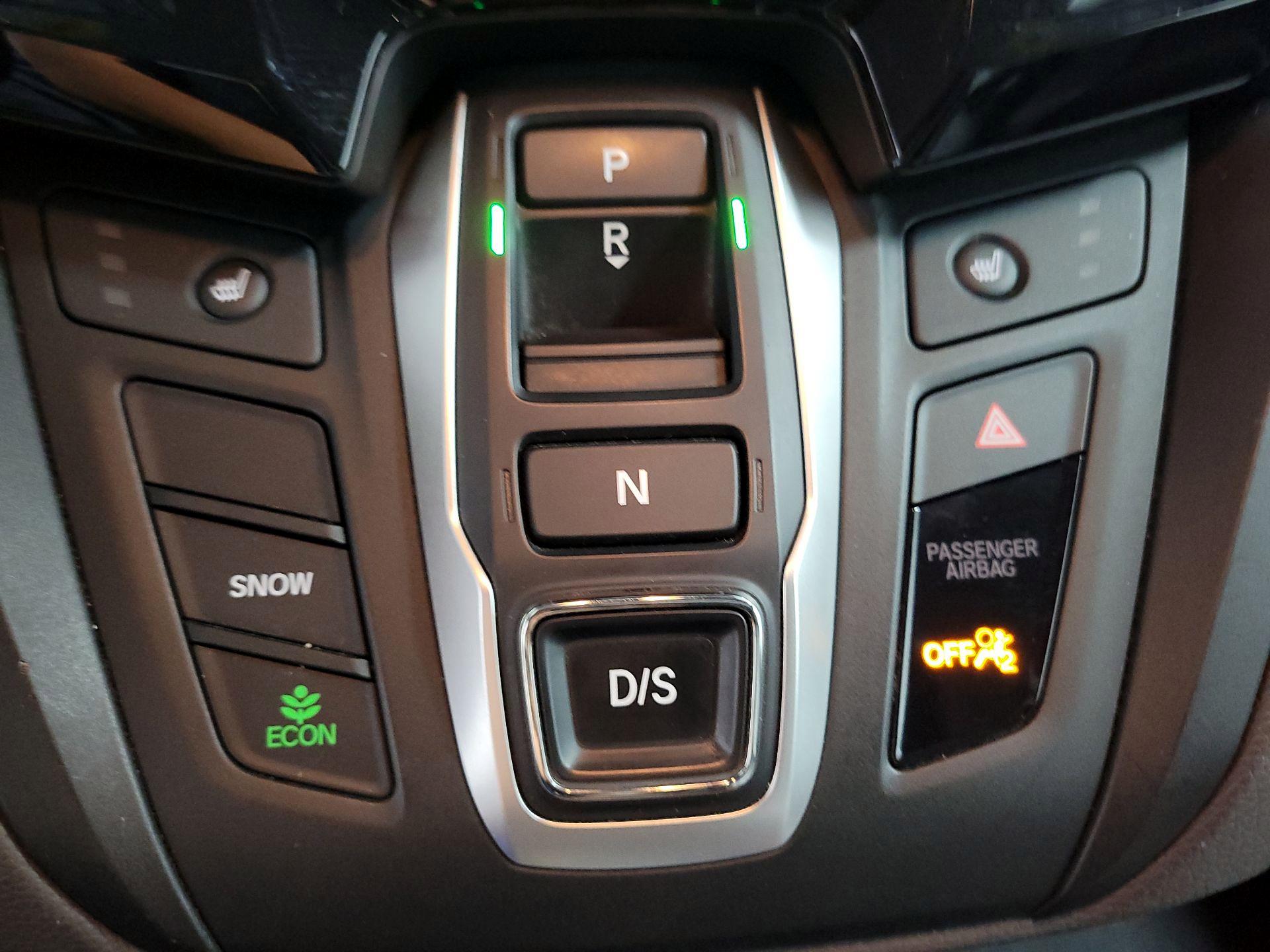 Thumbnail: 2019 Honda Odyssey - 17