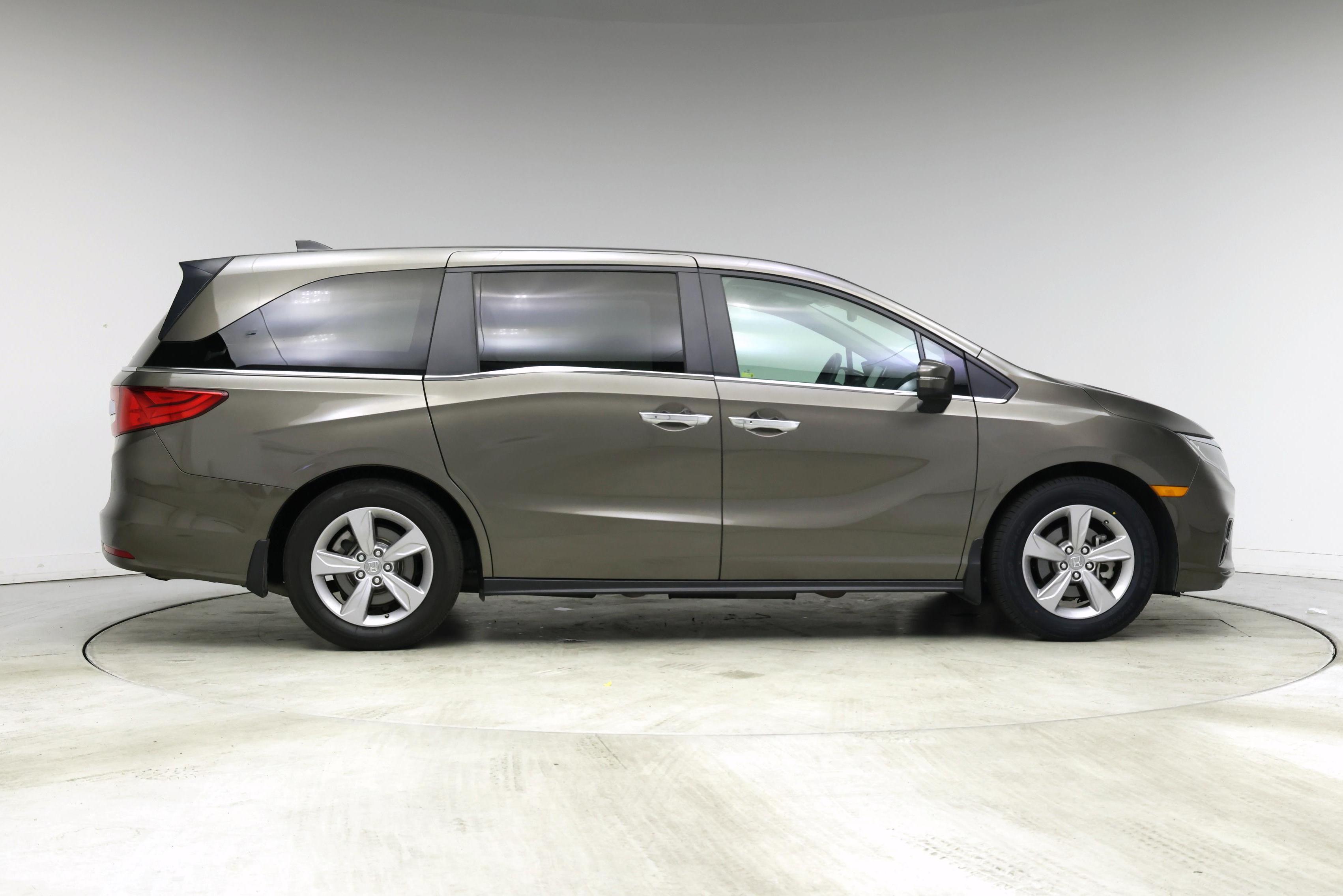 Thumbnail: 2019 Honda Odyssey - 7