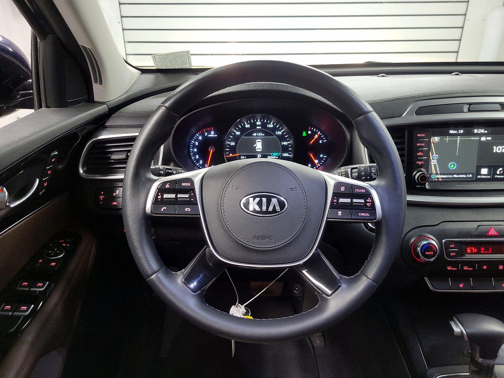 Thumbnail: 2020 Kia Sorento - 10