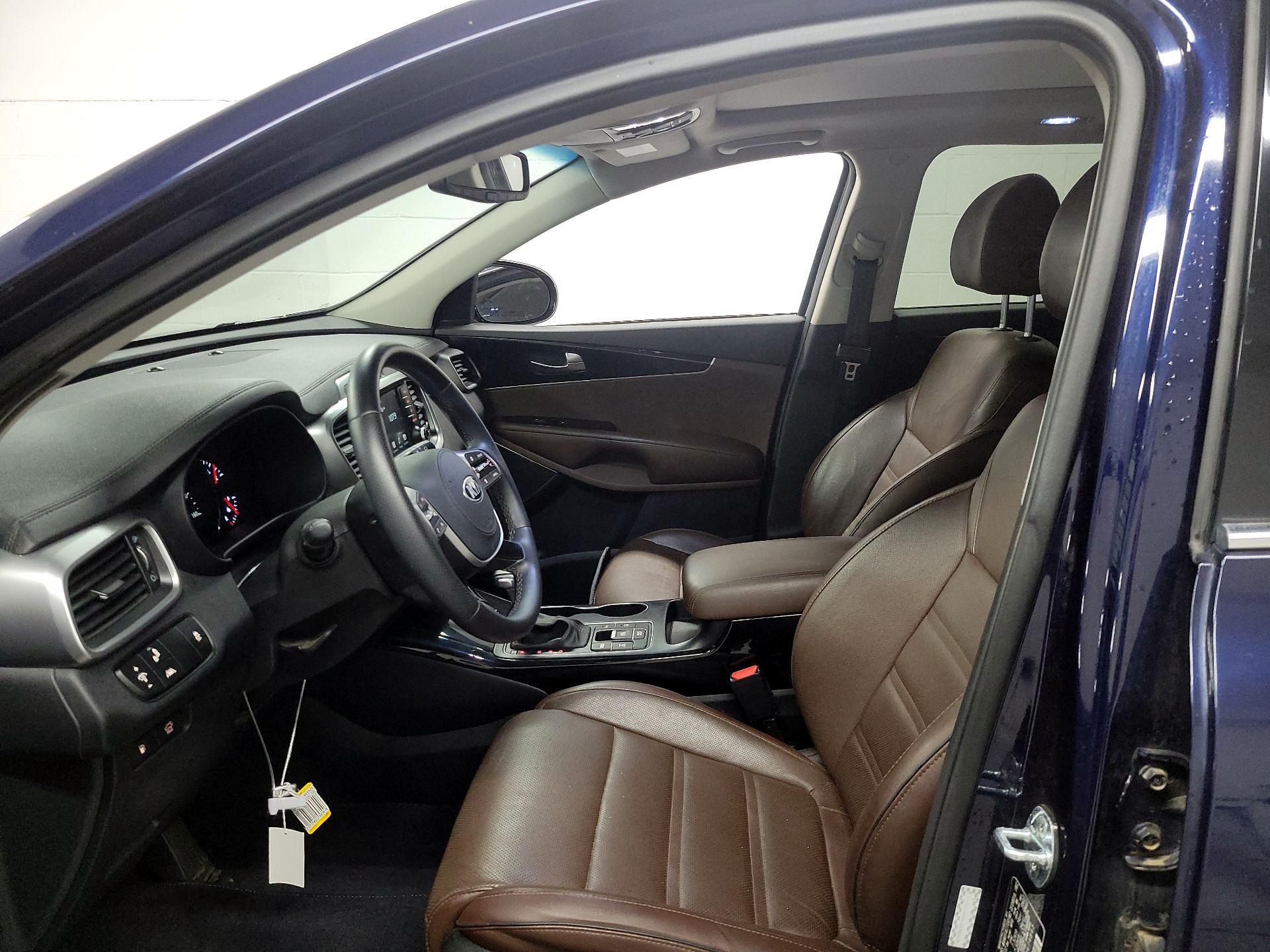 Thumbnail: 2020 Kia Sorento - 11