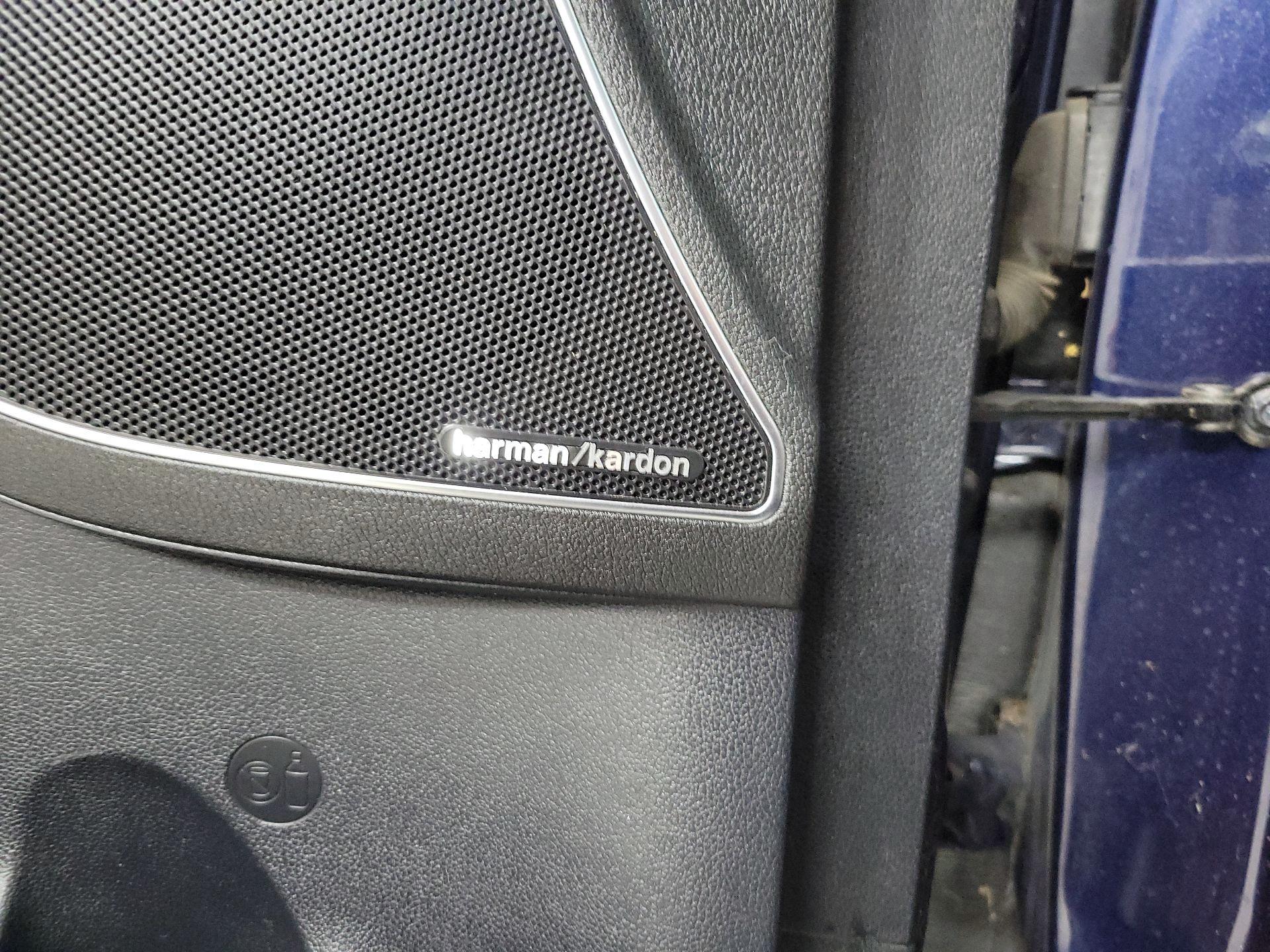 Thumbnail: 2020 Kia Sorento - 20