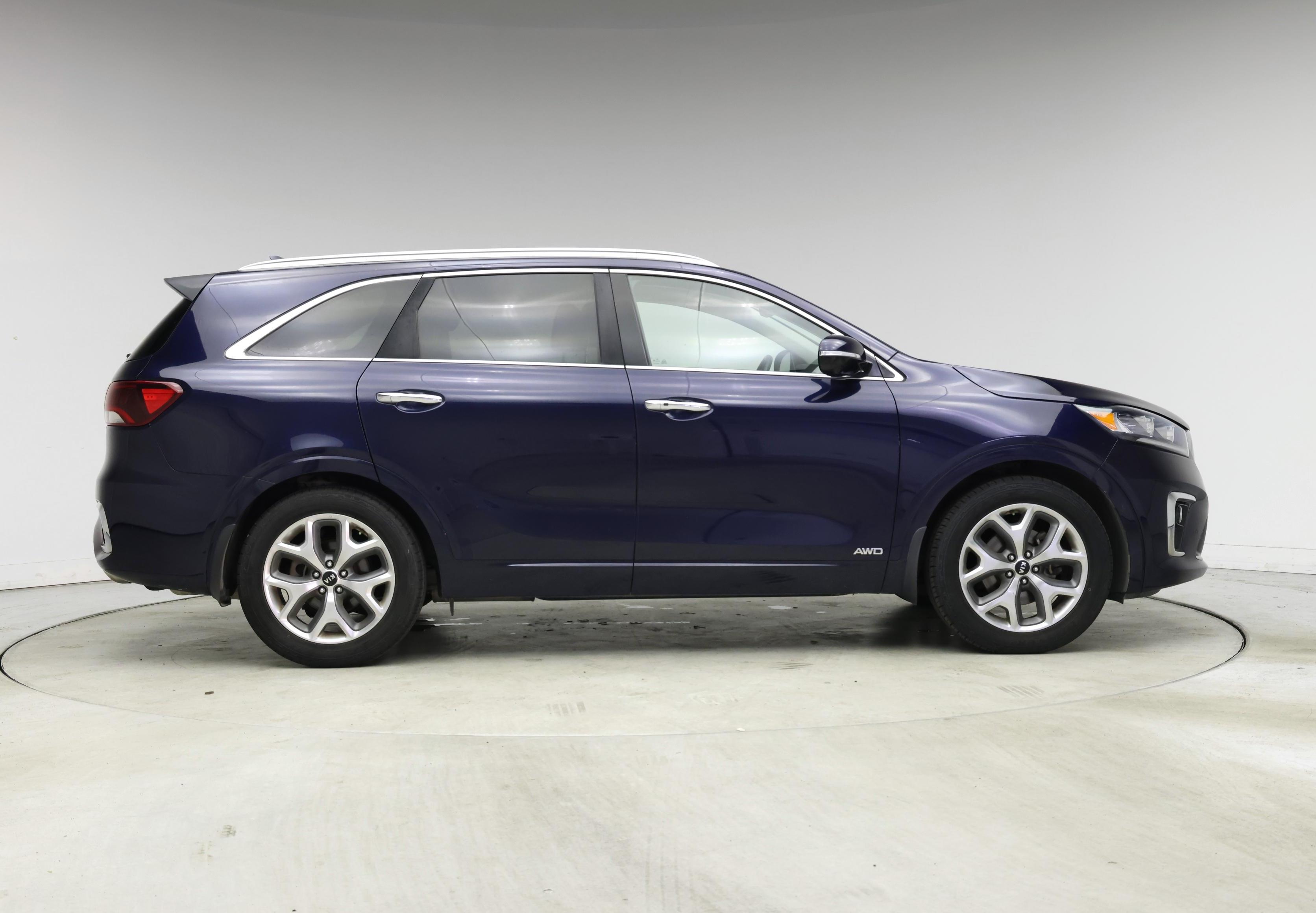 Thumbnail: 2020 Kia Sorento - 7