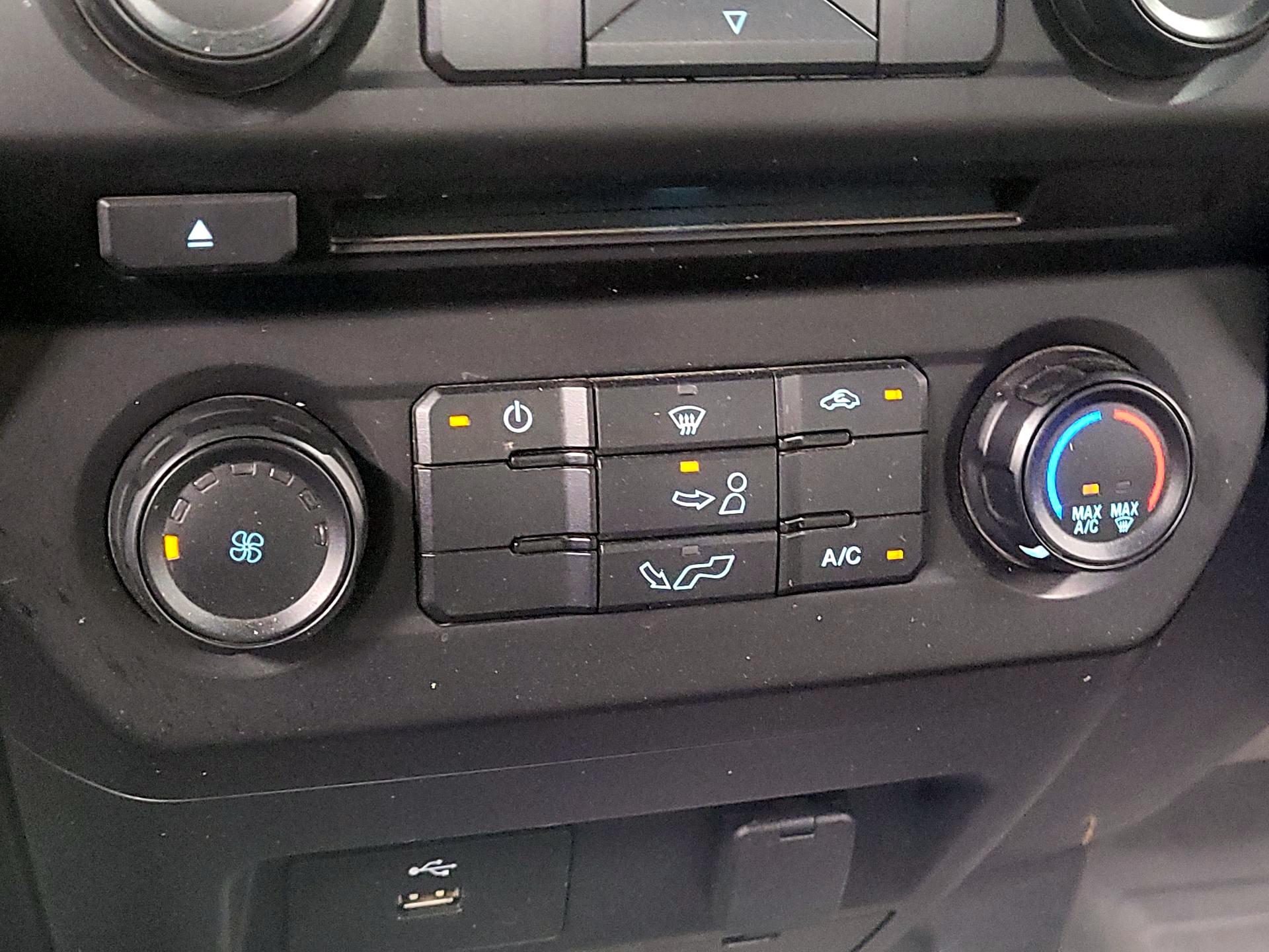 Thumbnail: 2016 Ford F-150 - 16