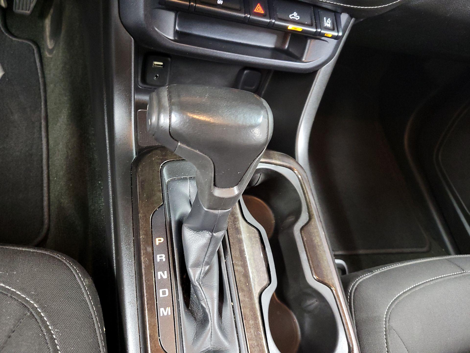 Thumbnail: 2016 GMC Canyon - 16