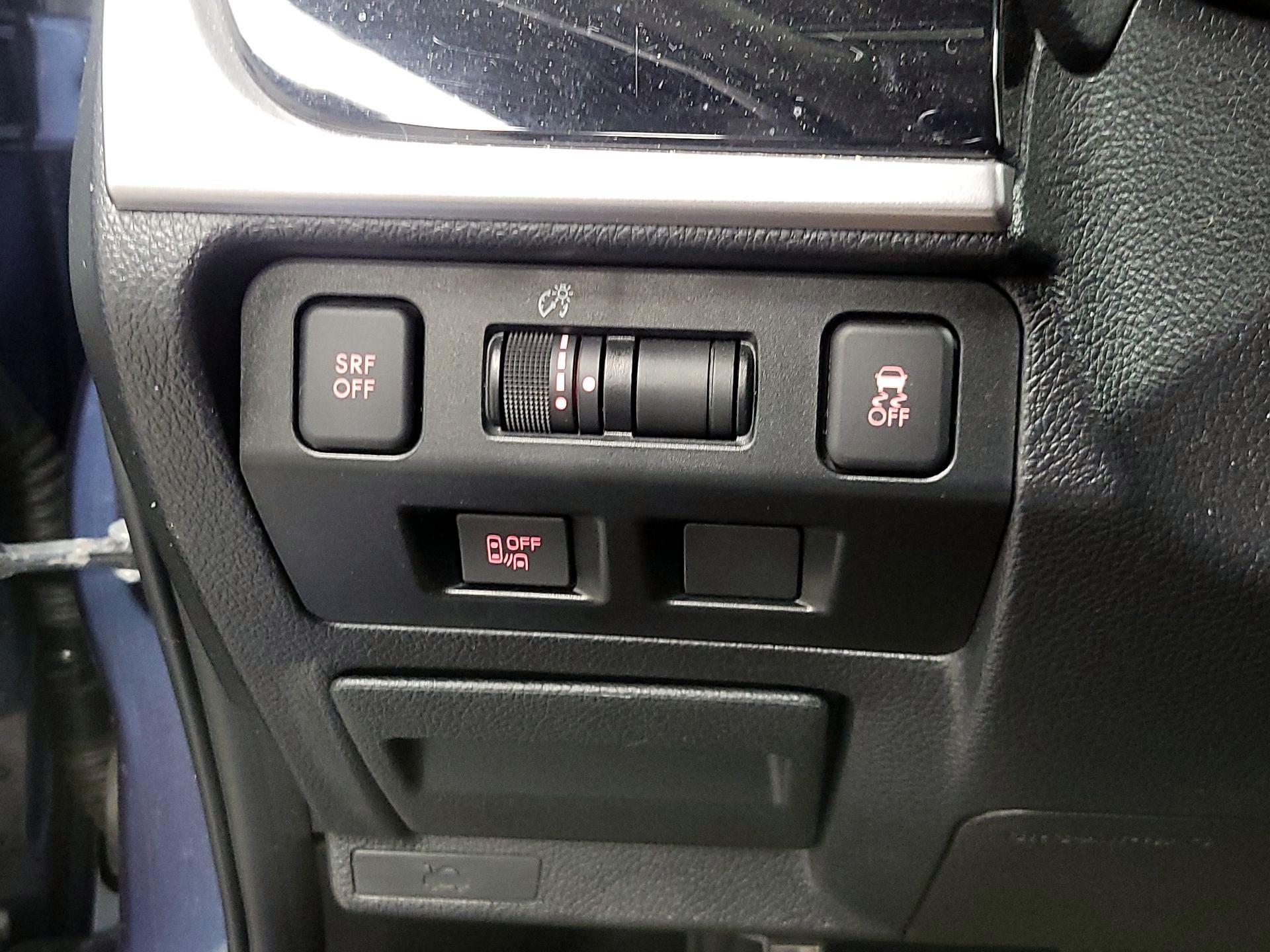 Thumbnail: 2017 Subaru Crosstrek - 13