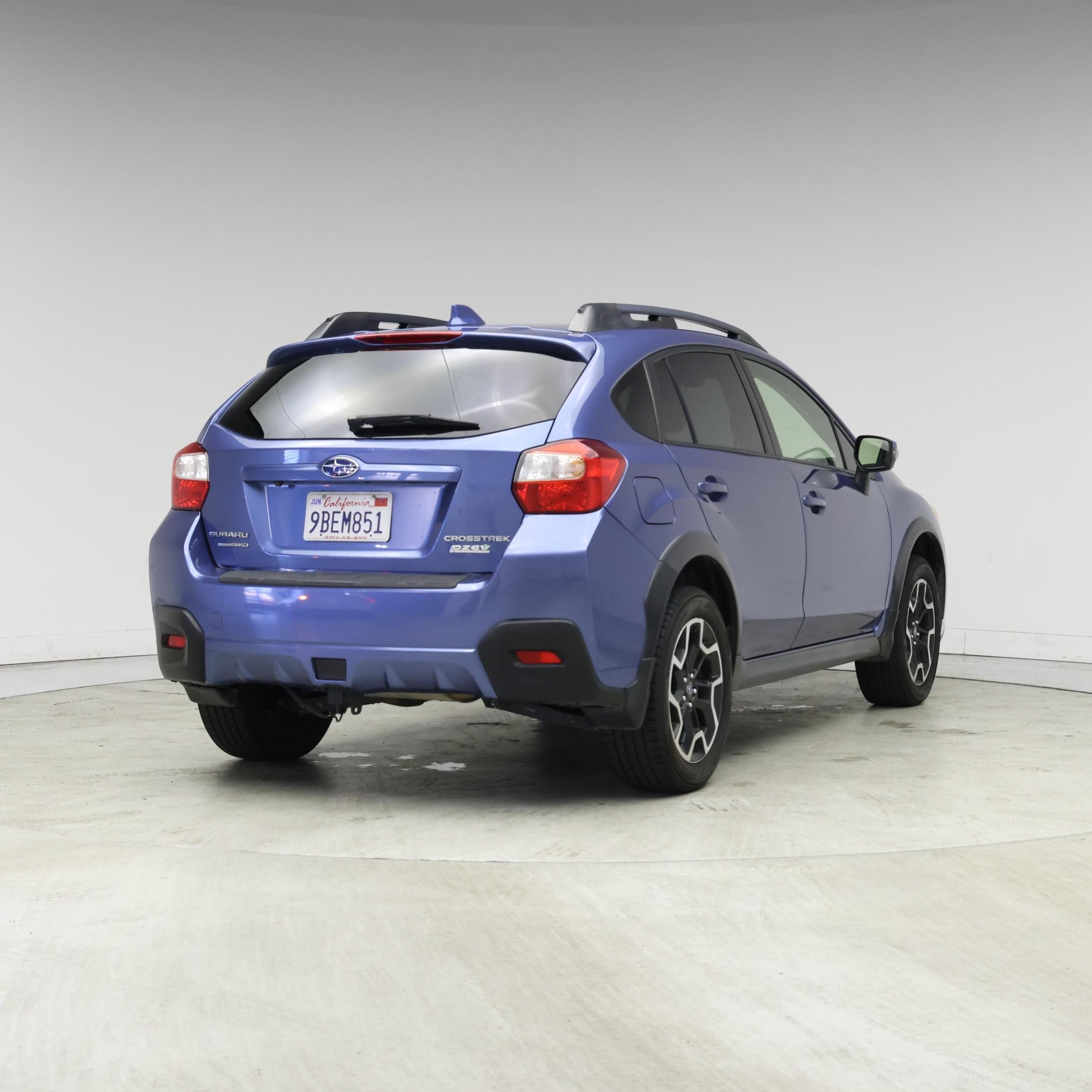 Thumbnail: 2017 Subaru Crosstrek - 8