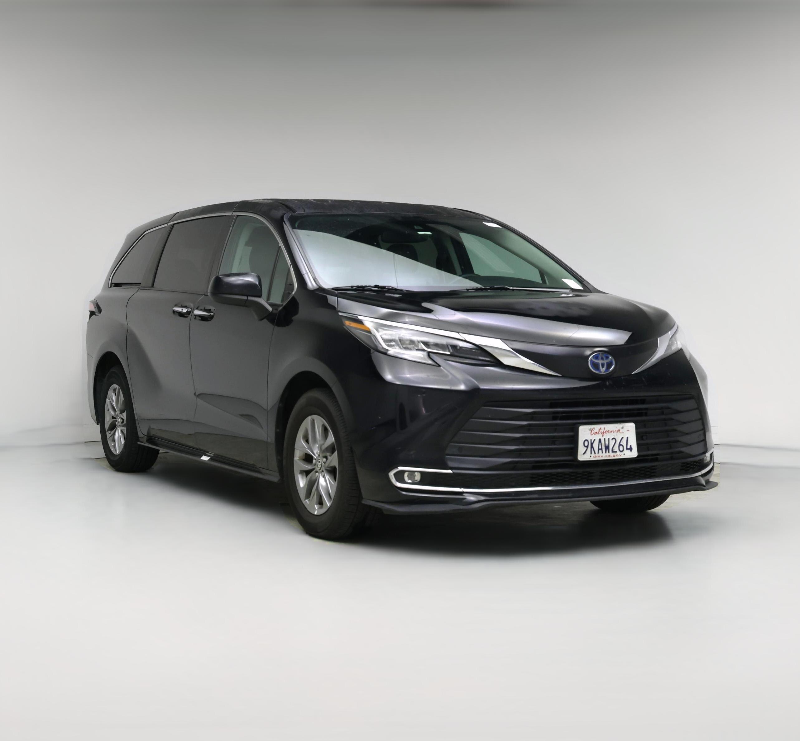 Thumbnail: 2022 Toyota Sienna - 1