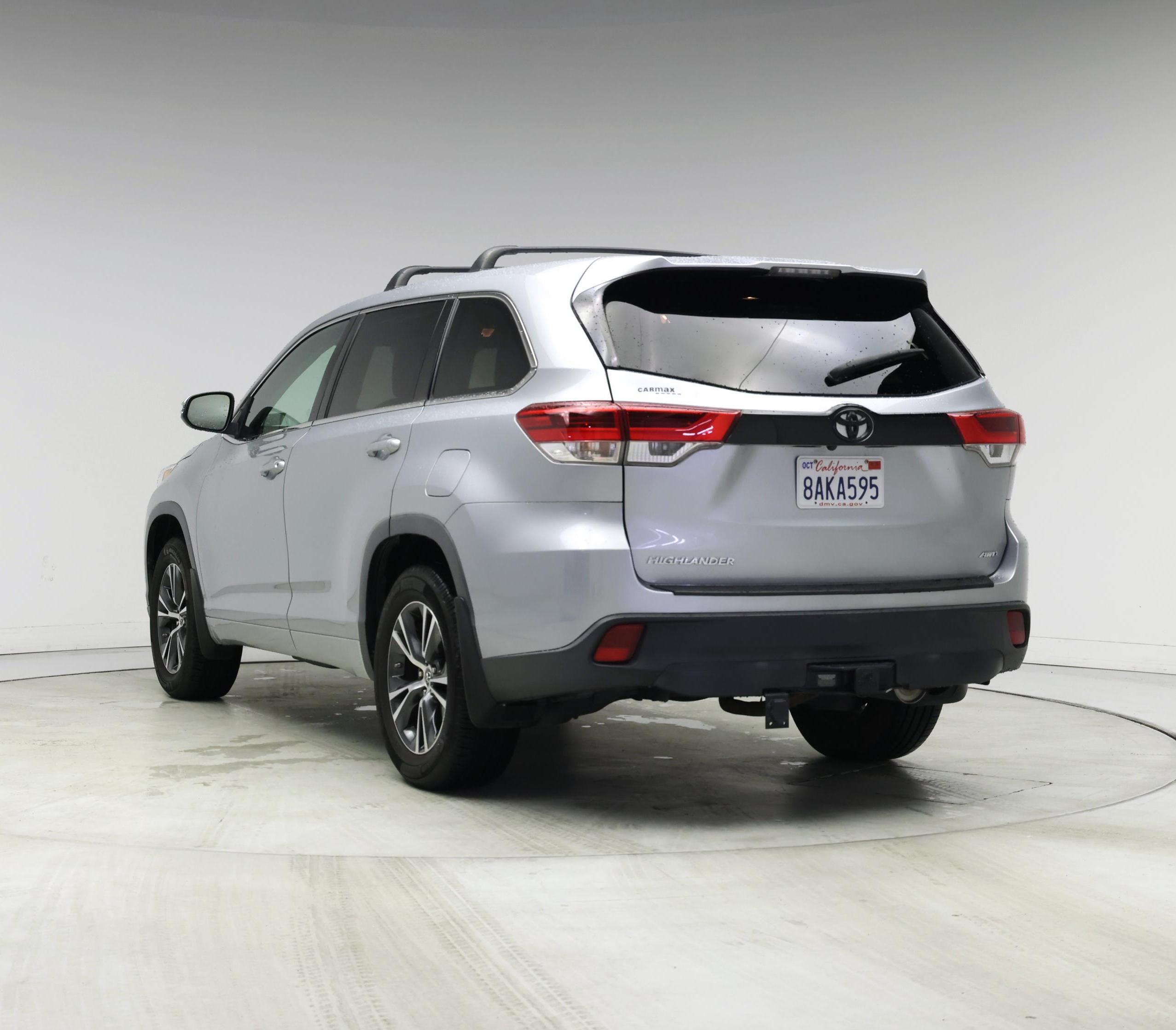 Thumbnail: 2017 Toyota Highlander - 2