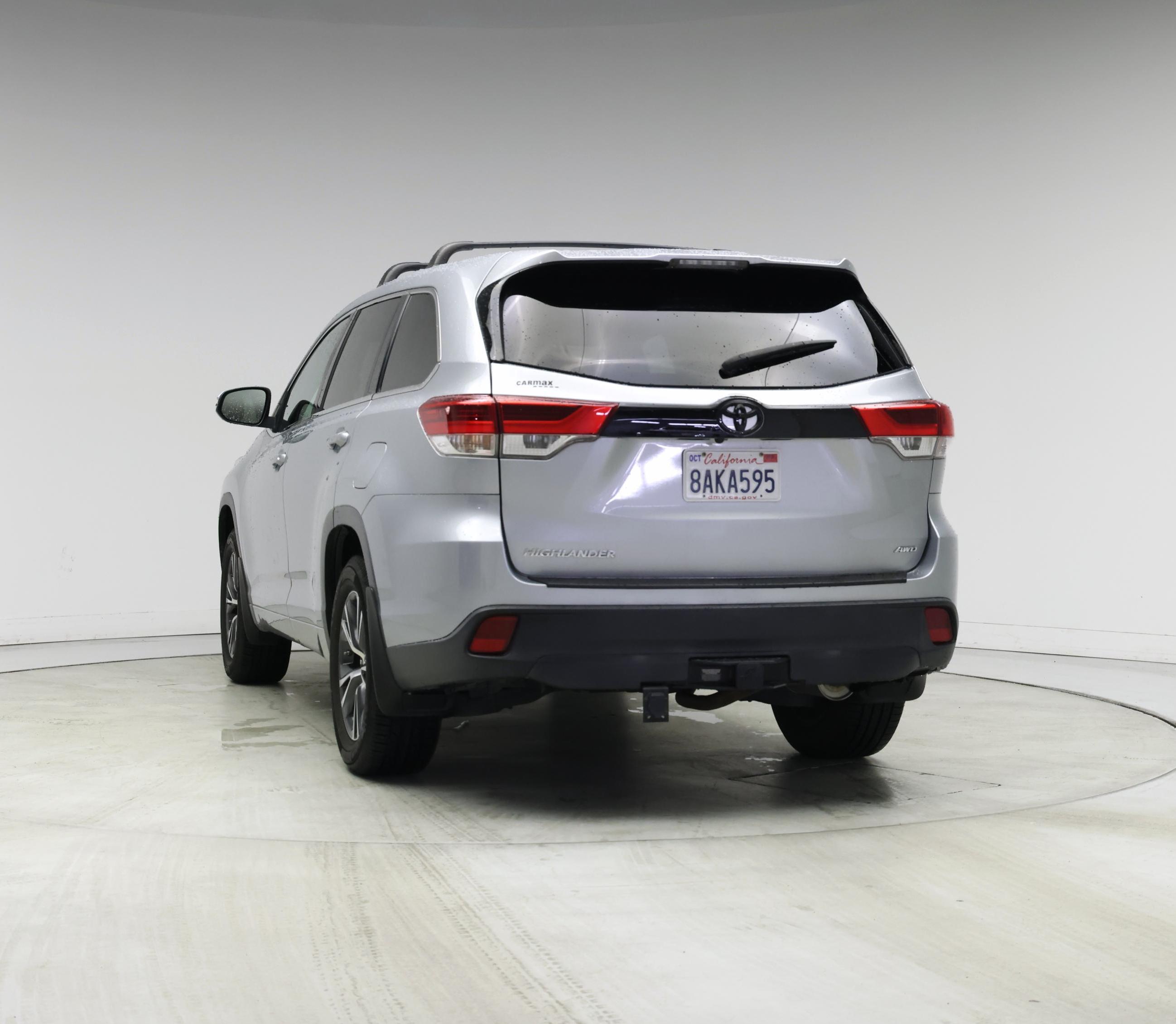 Thumbnail: 2017 Toyota Highlander - 6