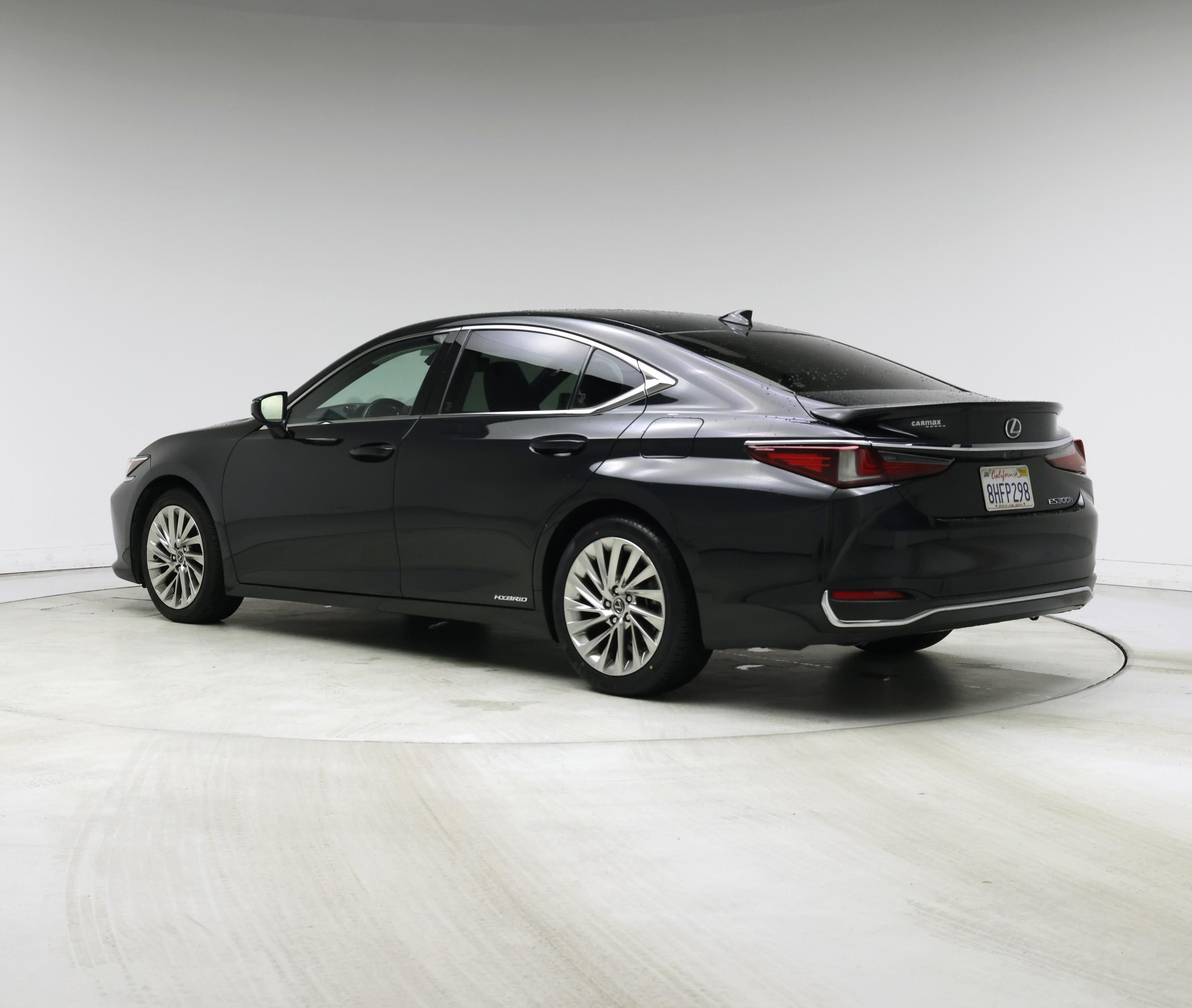 Thumbnail: 2019 Lexus ES - 2