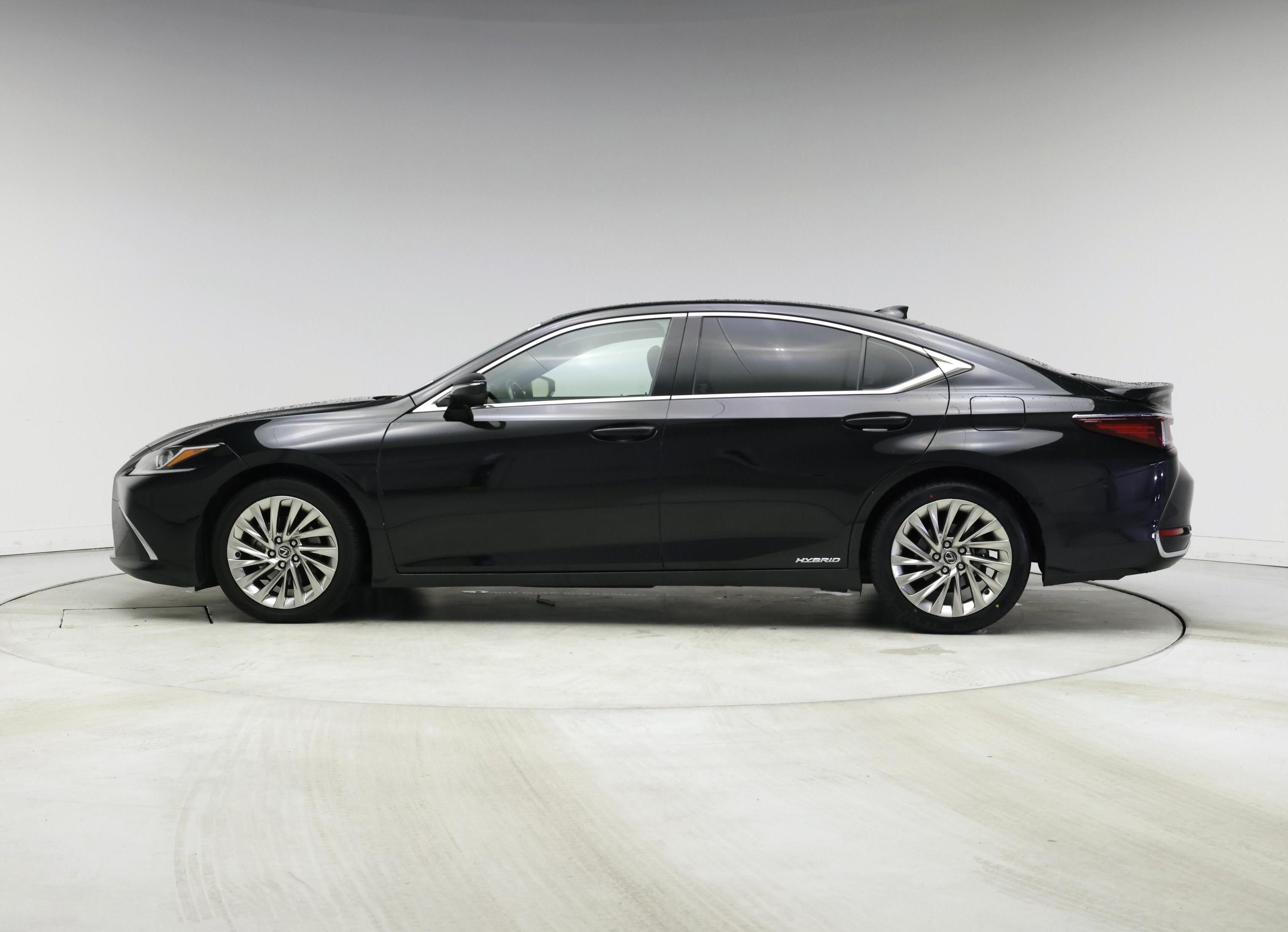 Thumbnail: 2019 Lexus ES - 3
