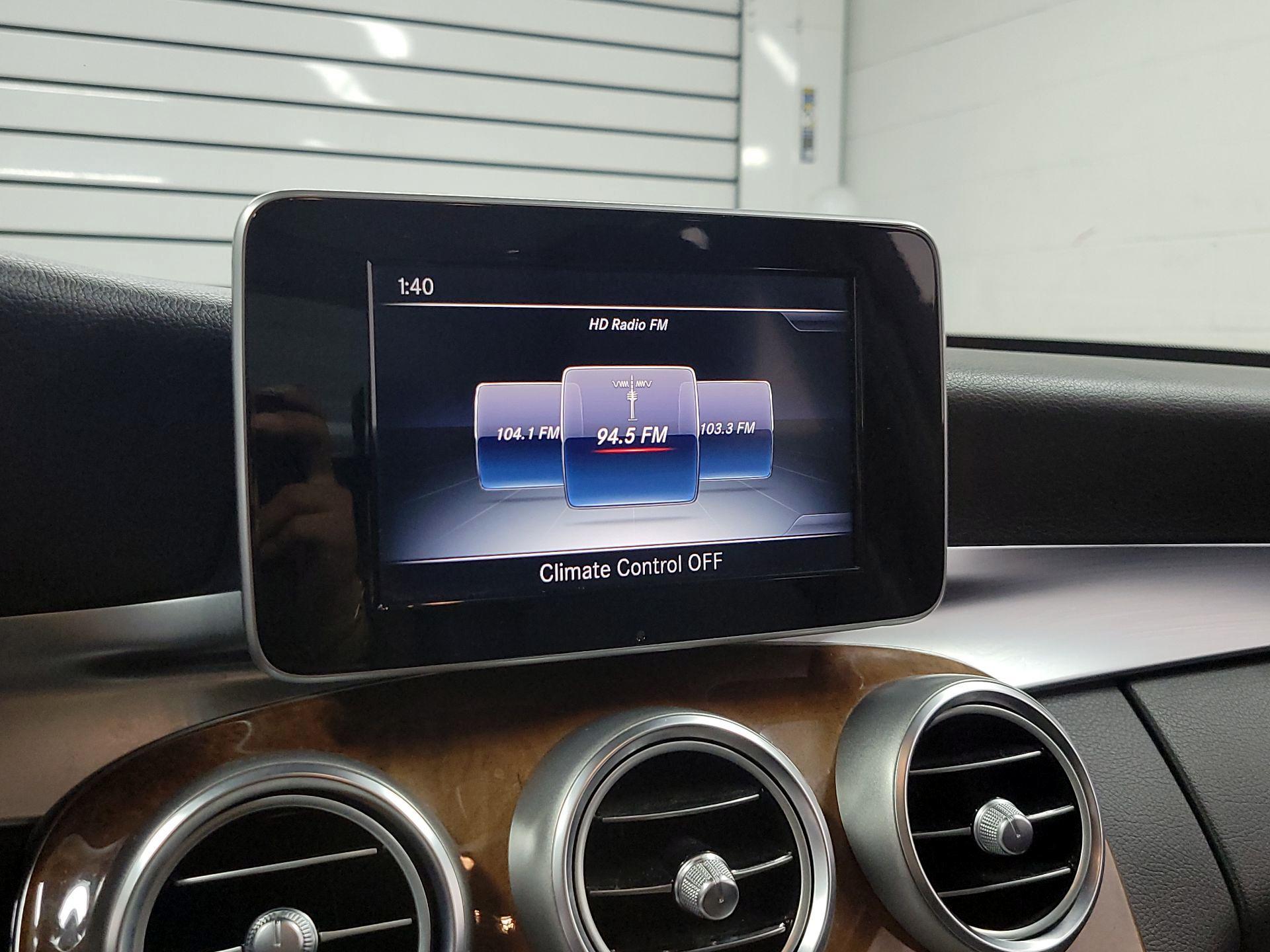 Thumbnail: 2017 Mercedes-Benz C-Class - 15