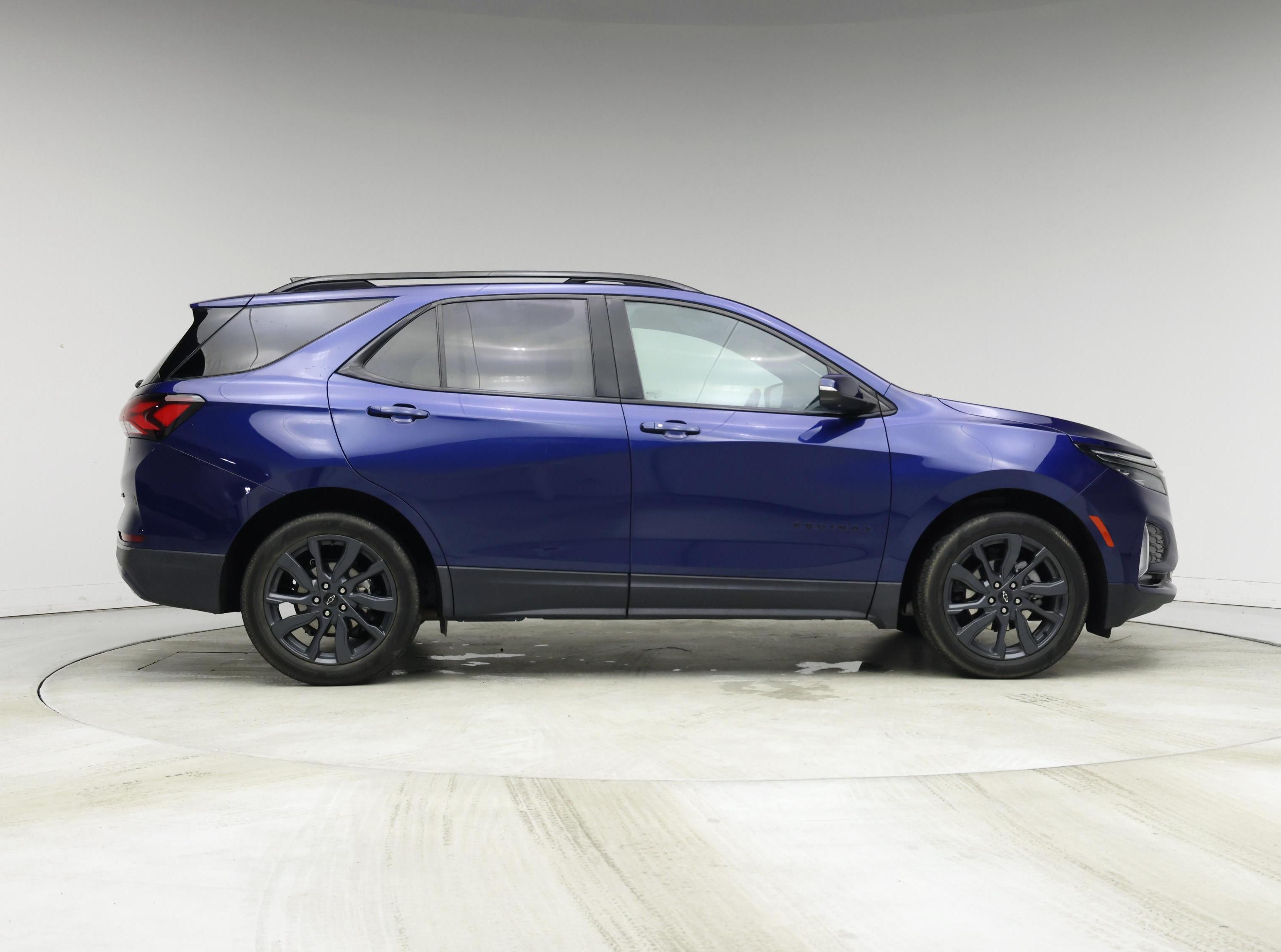 Thumbnail: 2022 Chevrolet Equinox - 7