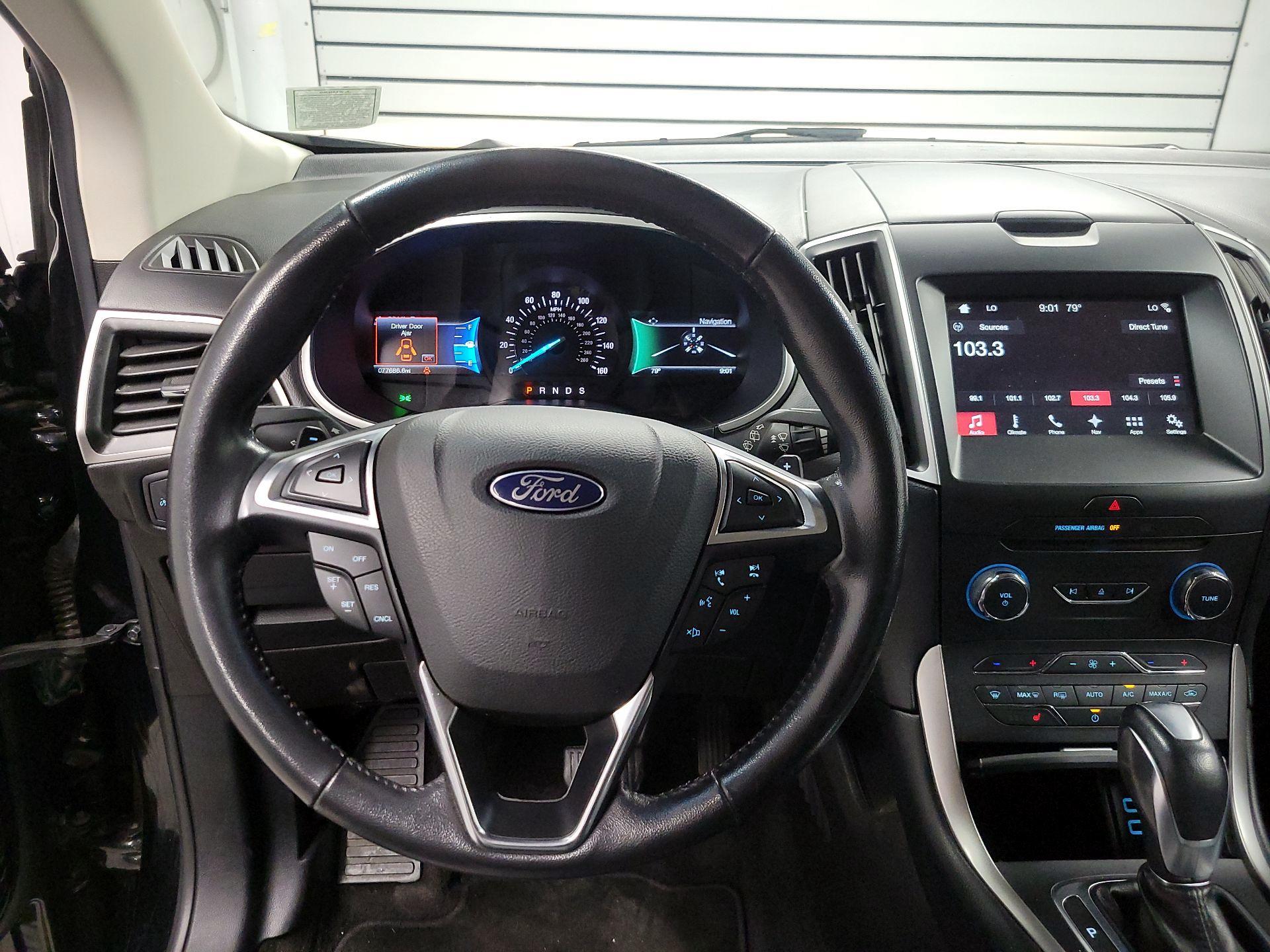 Thumbnail: 2017 Ford Edge - 10