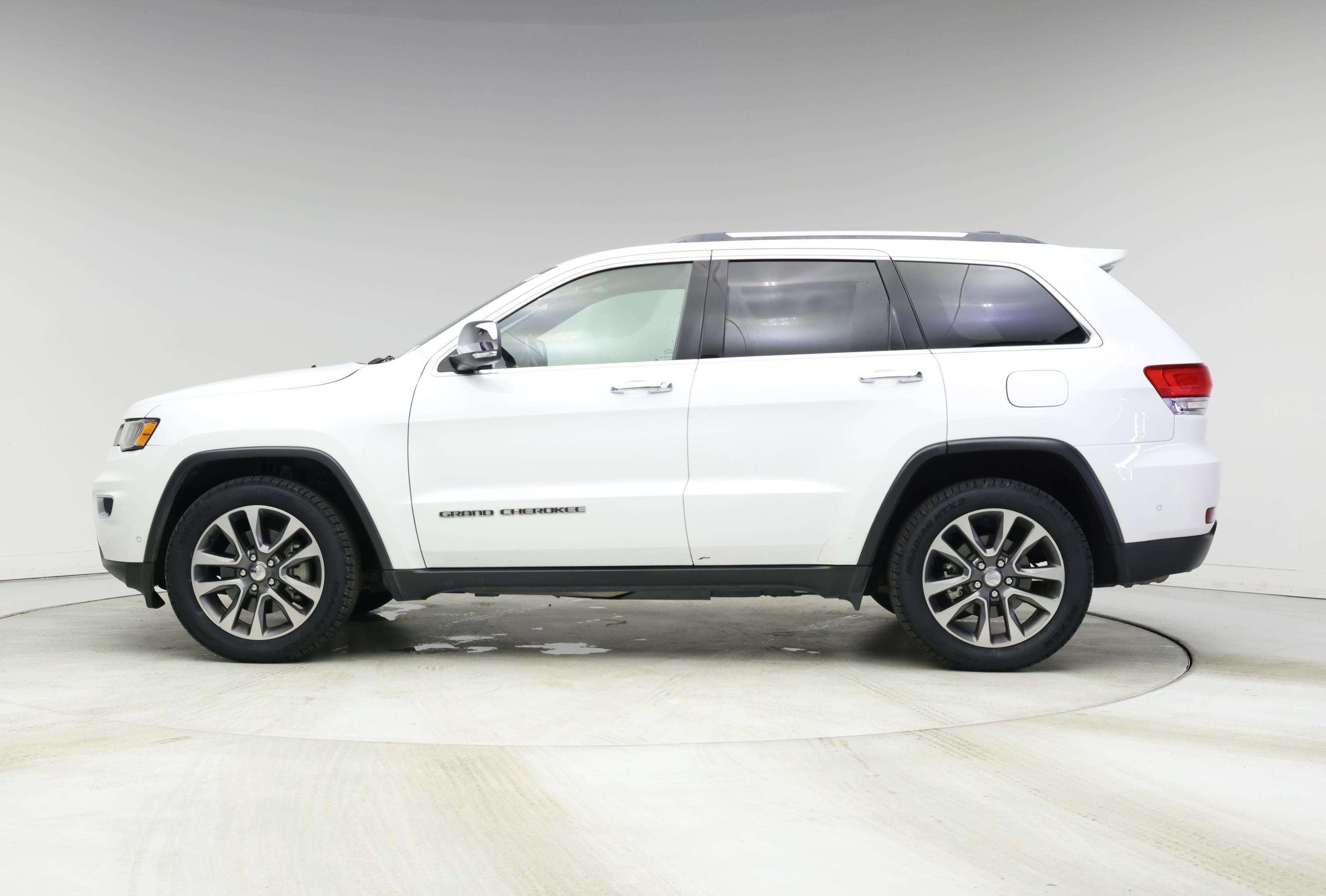 Thumbnail: 2018 Jeep Grand Cherokee - 3