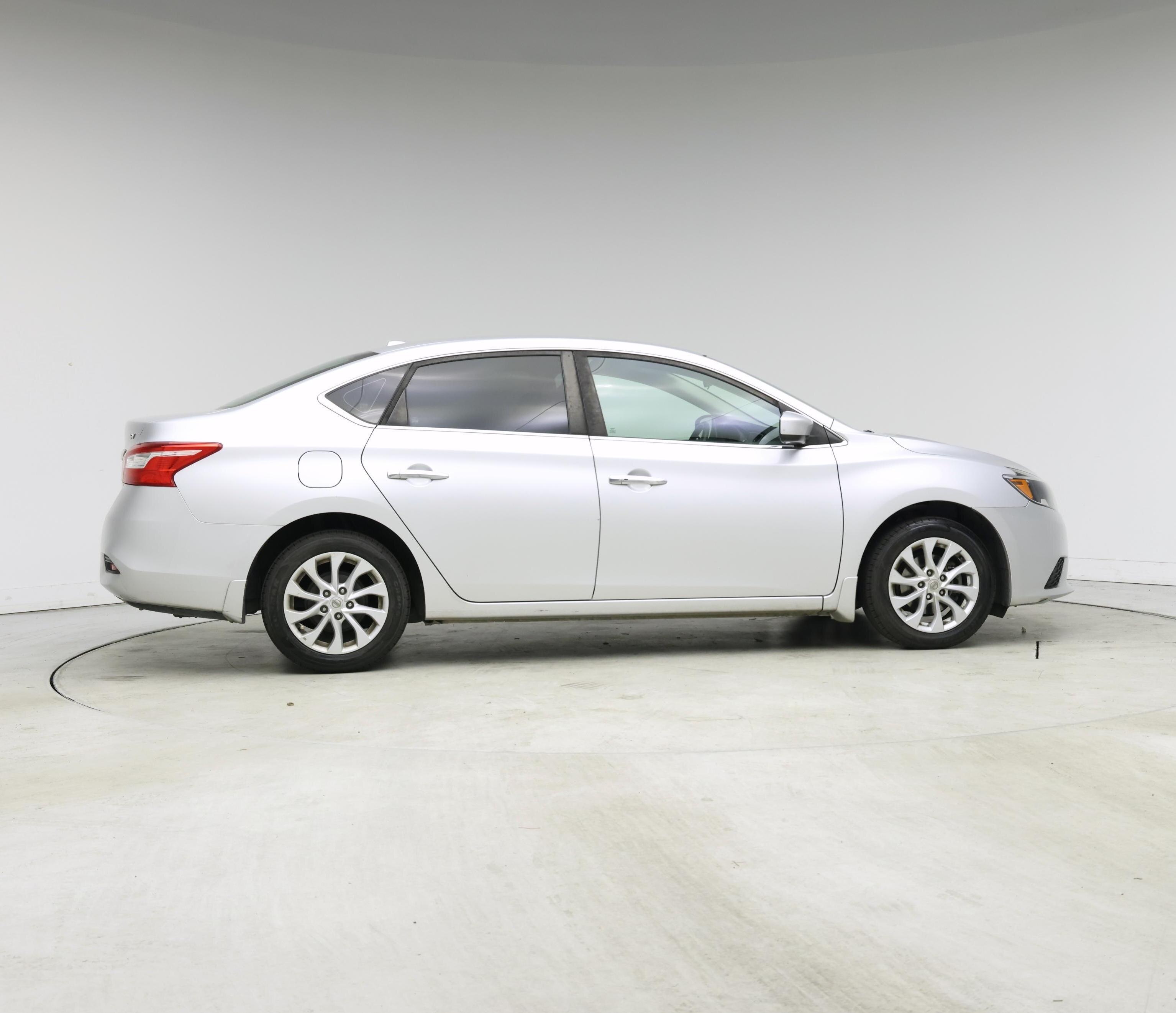 Thumbnail: 2018 Nissan Sentra - 7