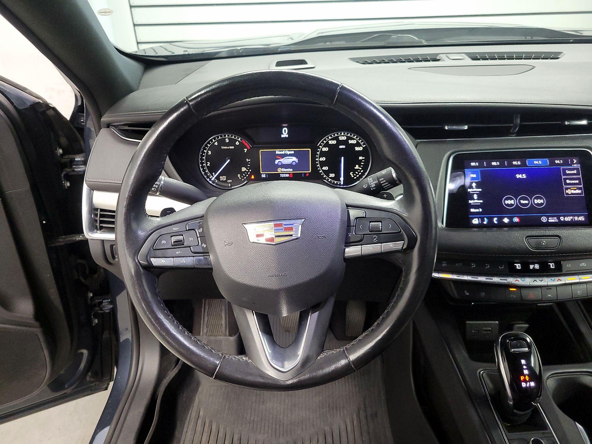 Thumbnail: 2020 Cadillac XT4 - 10