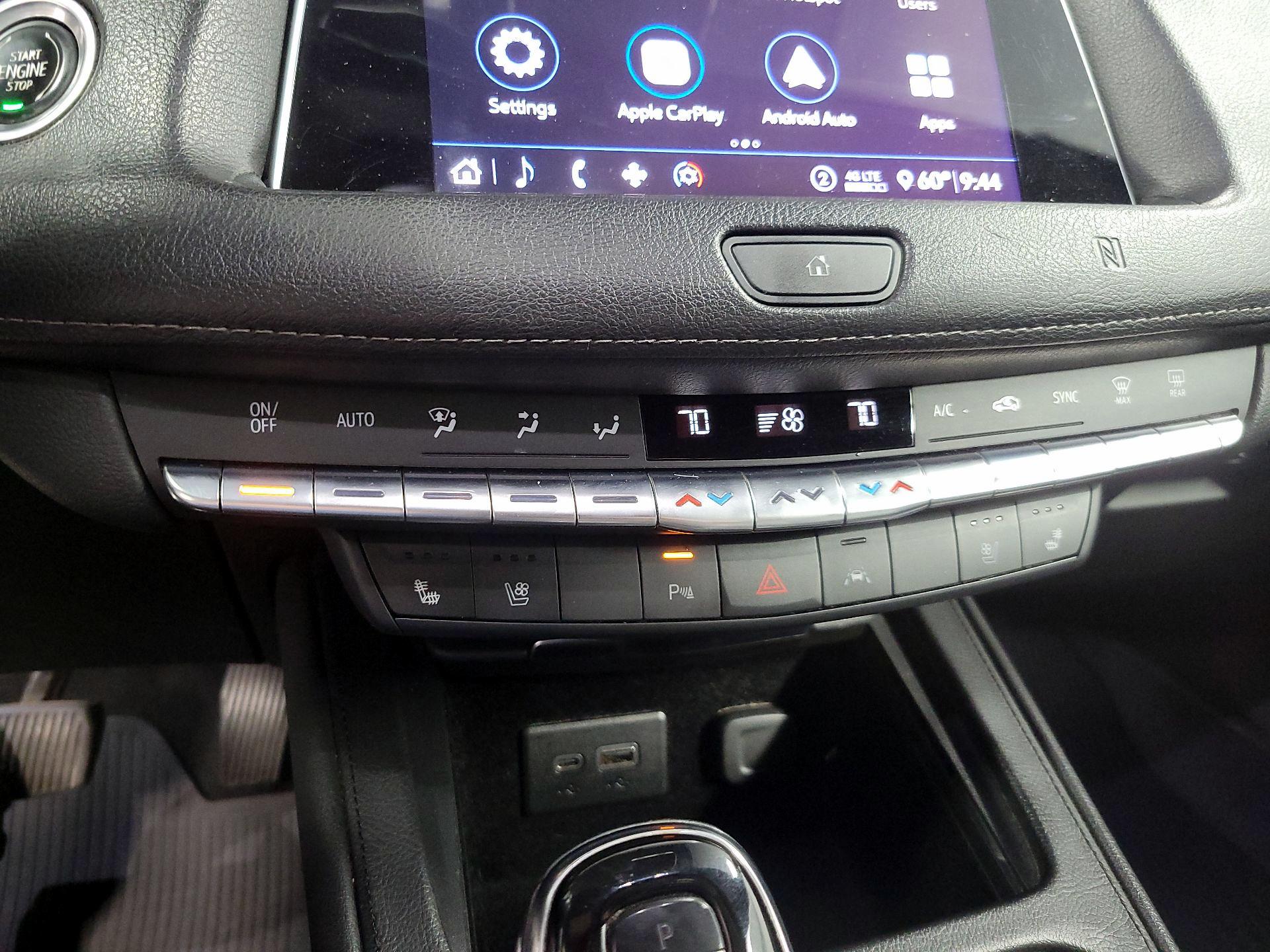 Thumbnail: 2020 Cadillac XT4 - 15