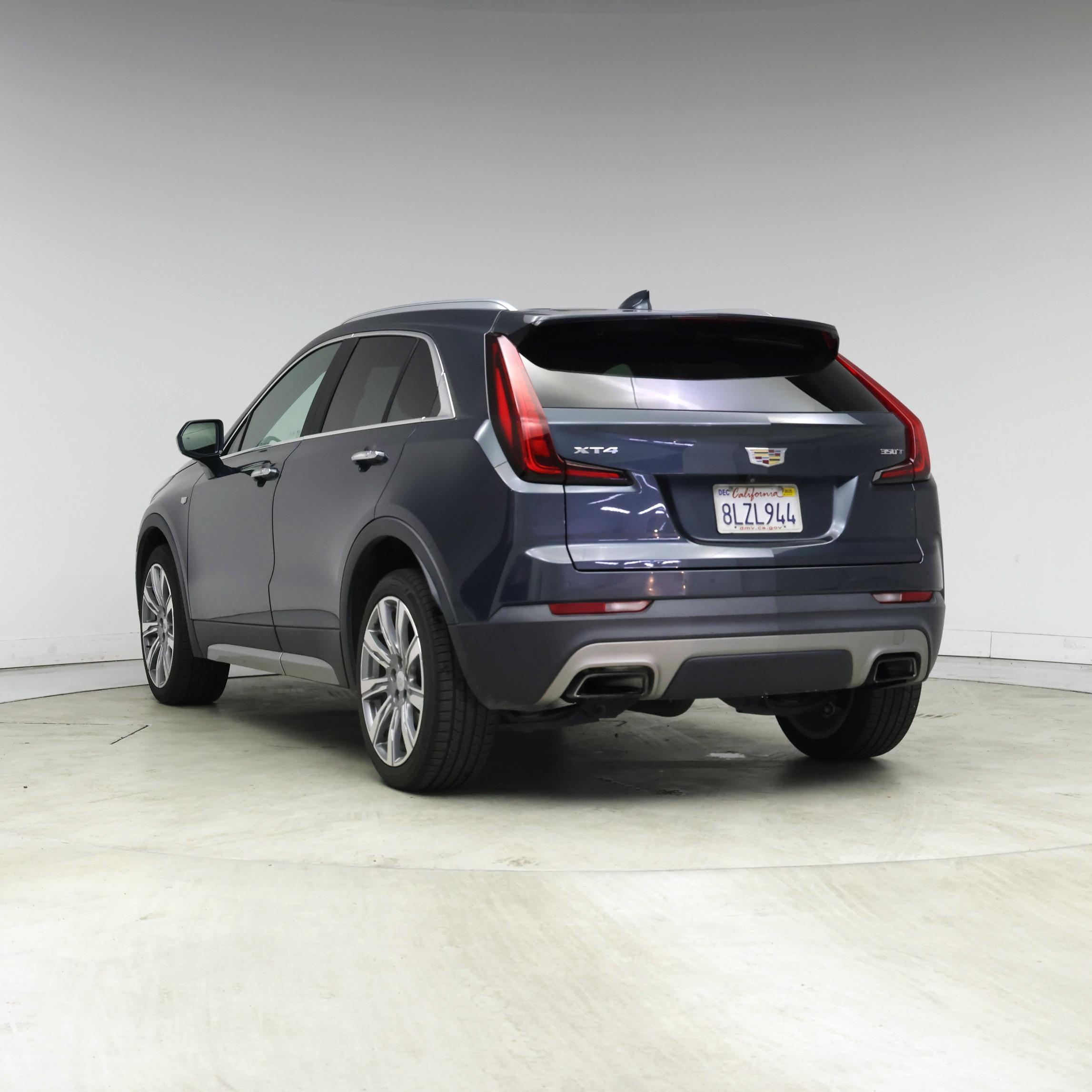 Thumbnail: 2020 Cadillac XT4 - 2