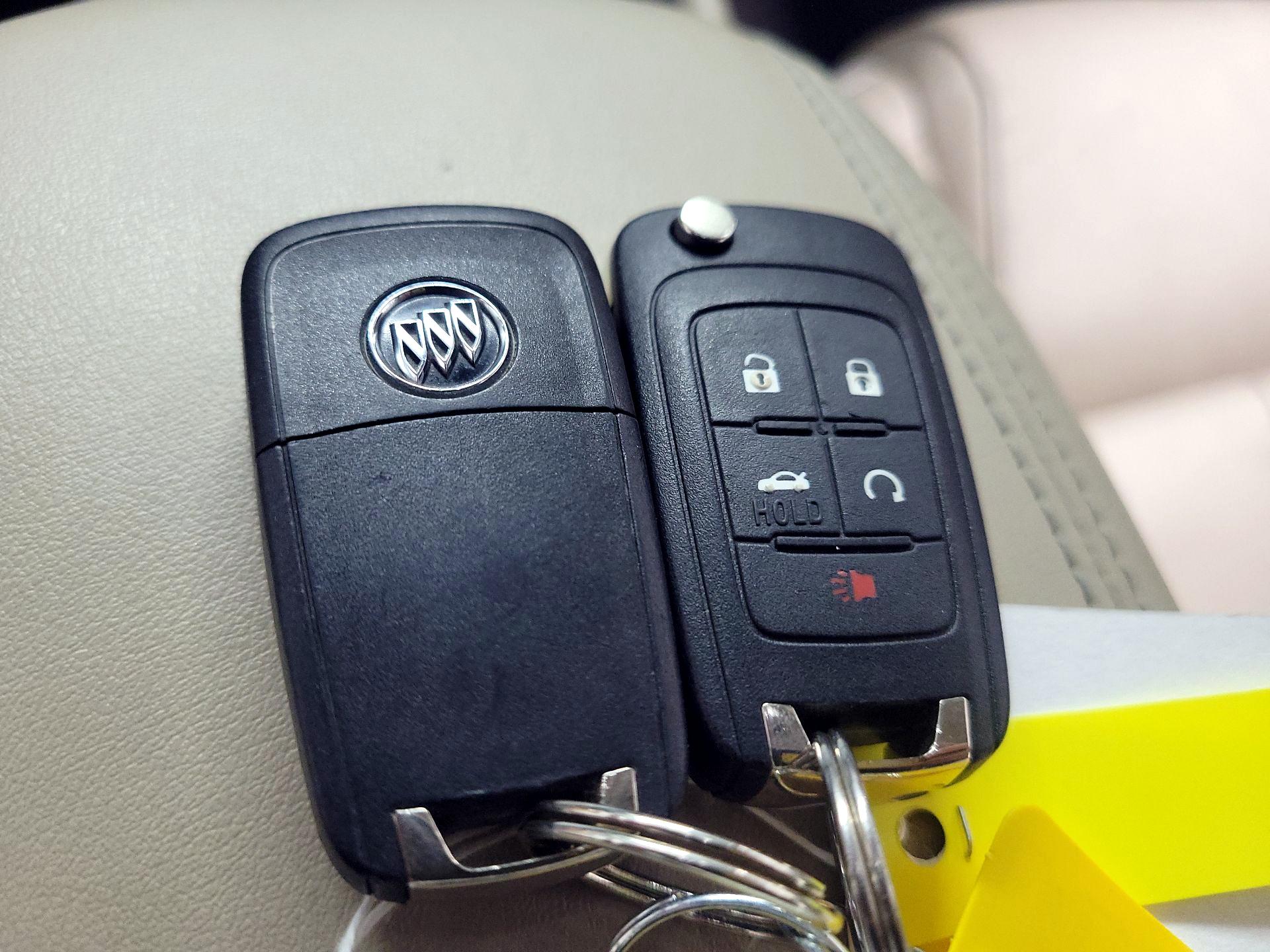 Thumbnail: 2015 Buick LaCrosse - 20