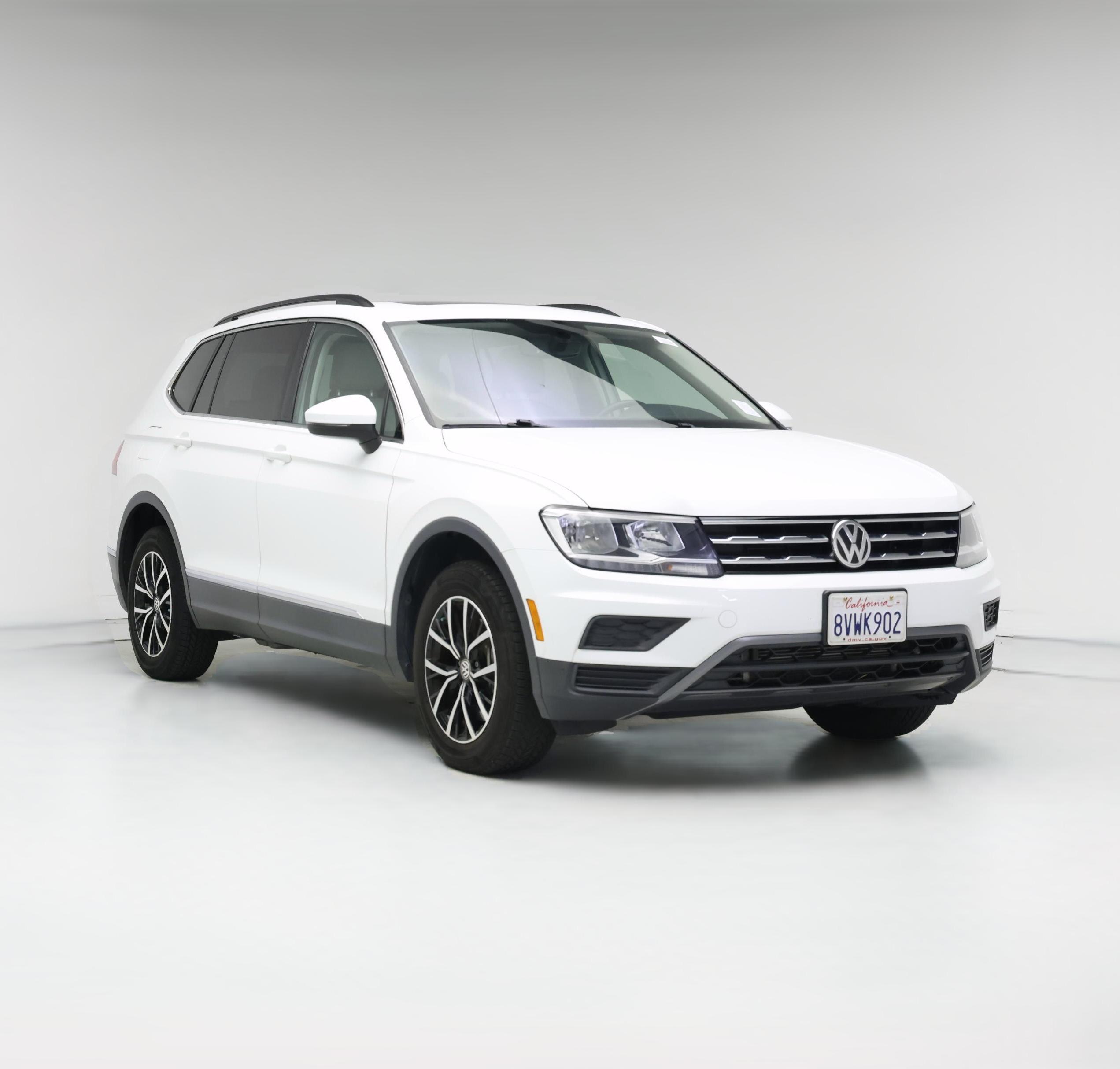 Thumbnail: 2021 Volkswagen Tiguan - 1