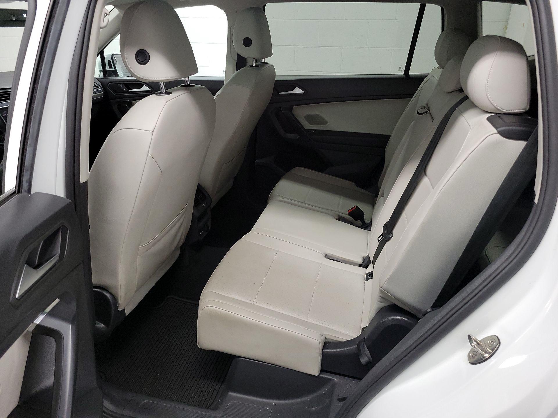 Thumbnail: 2021 Volkswagen Tiguan - 20