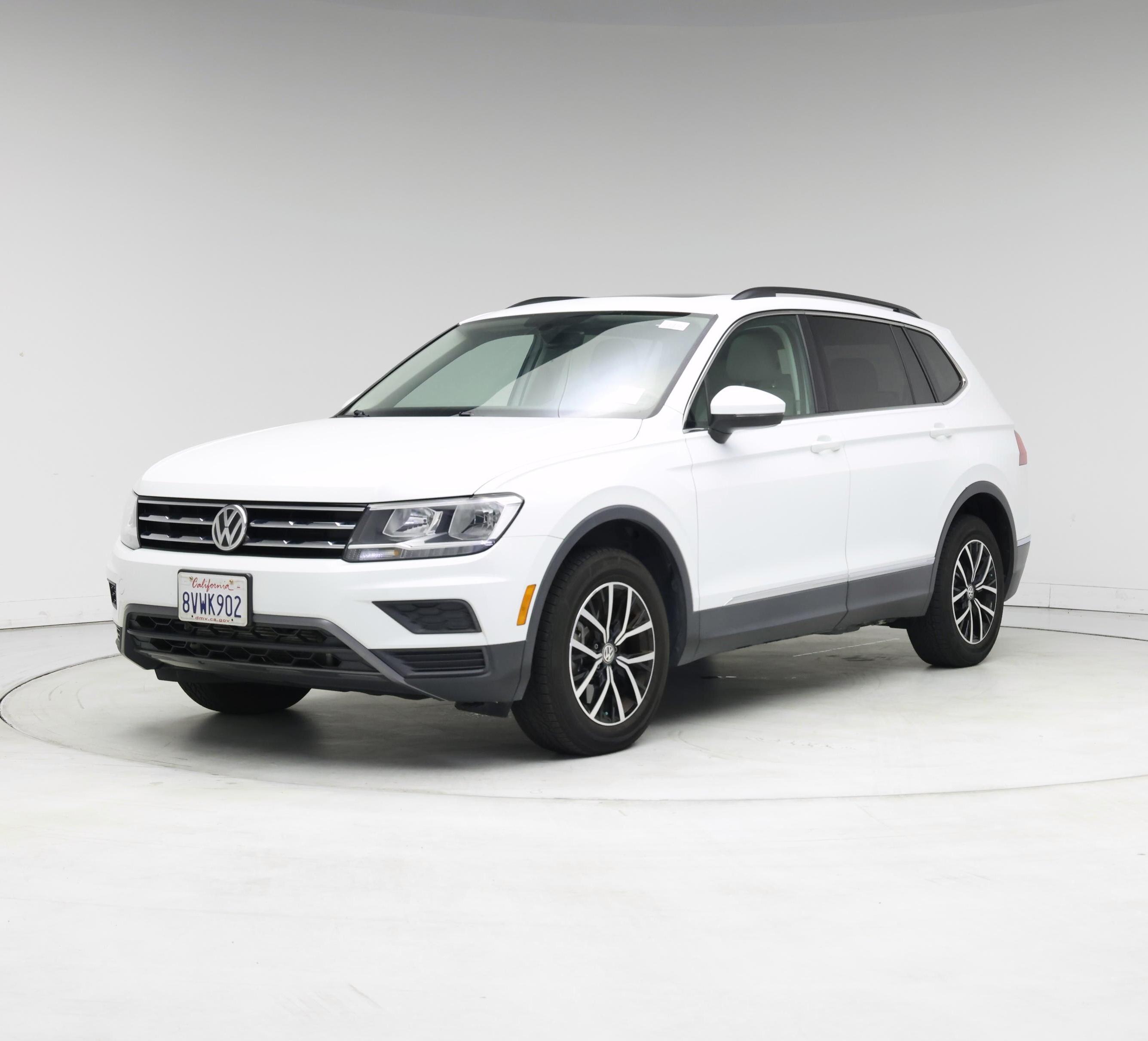 Thumbnail: 2021 Volkswagen Tiguan - 4